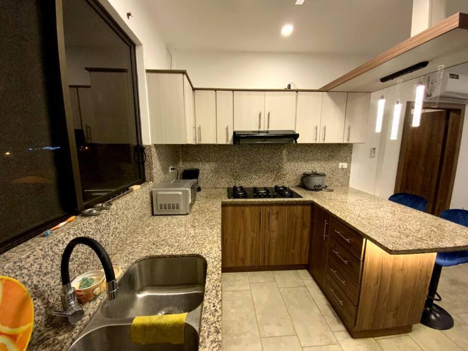 Hermoso departamento con piscina en la playa