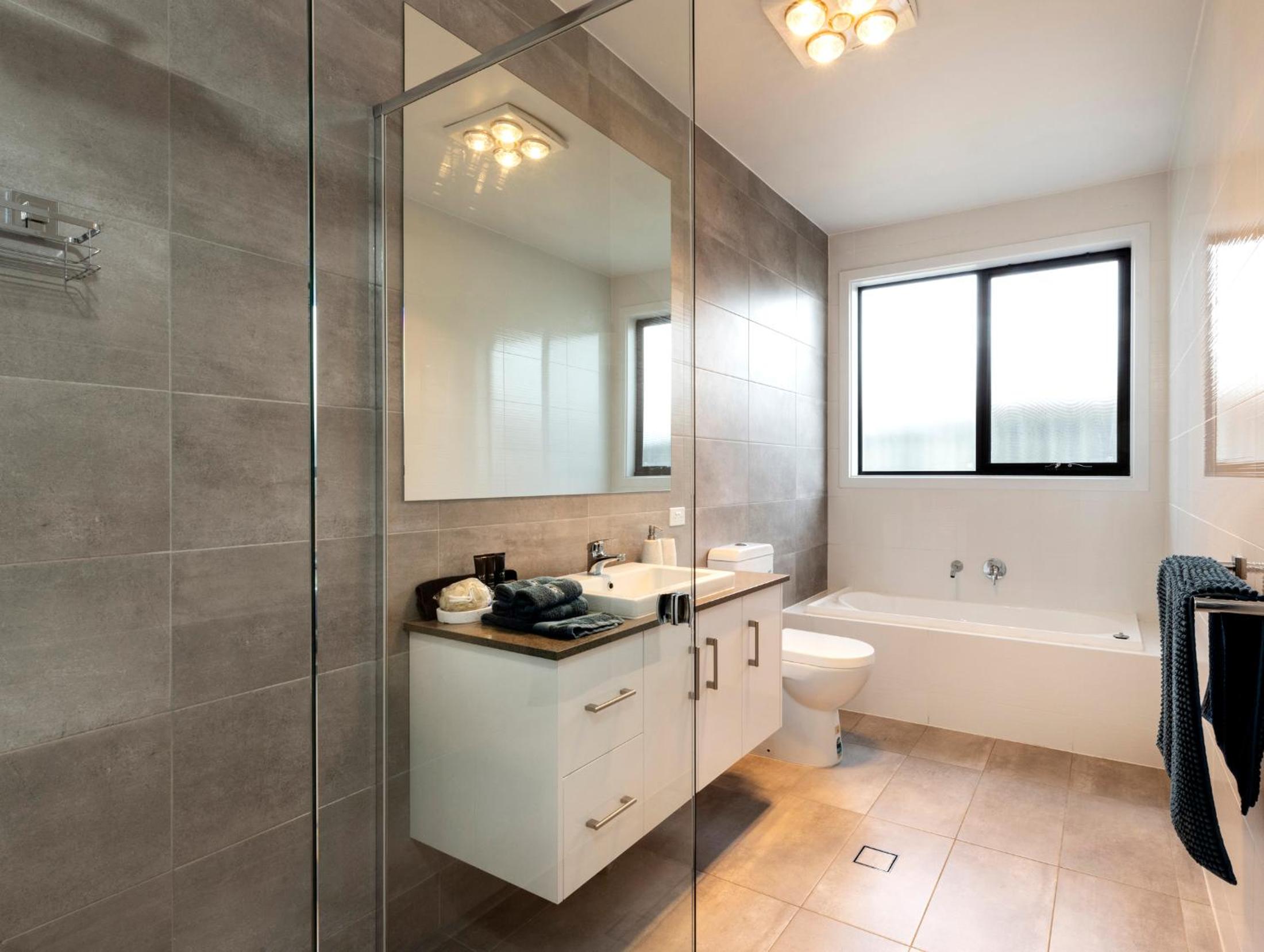 Cozy Getaway, King Bed with TV, NBN, Netflix, Nespresso