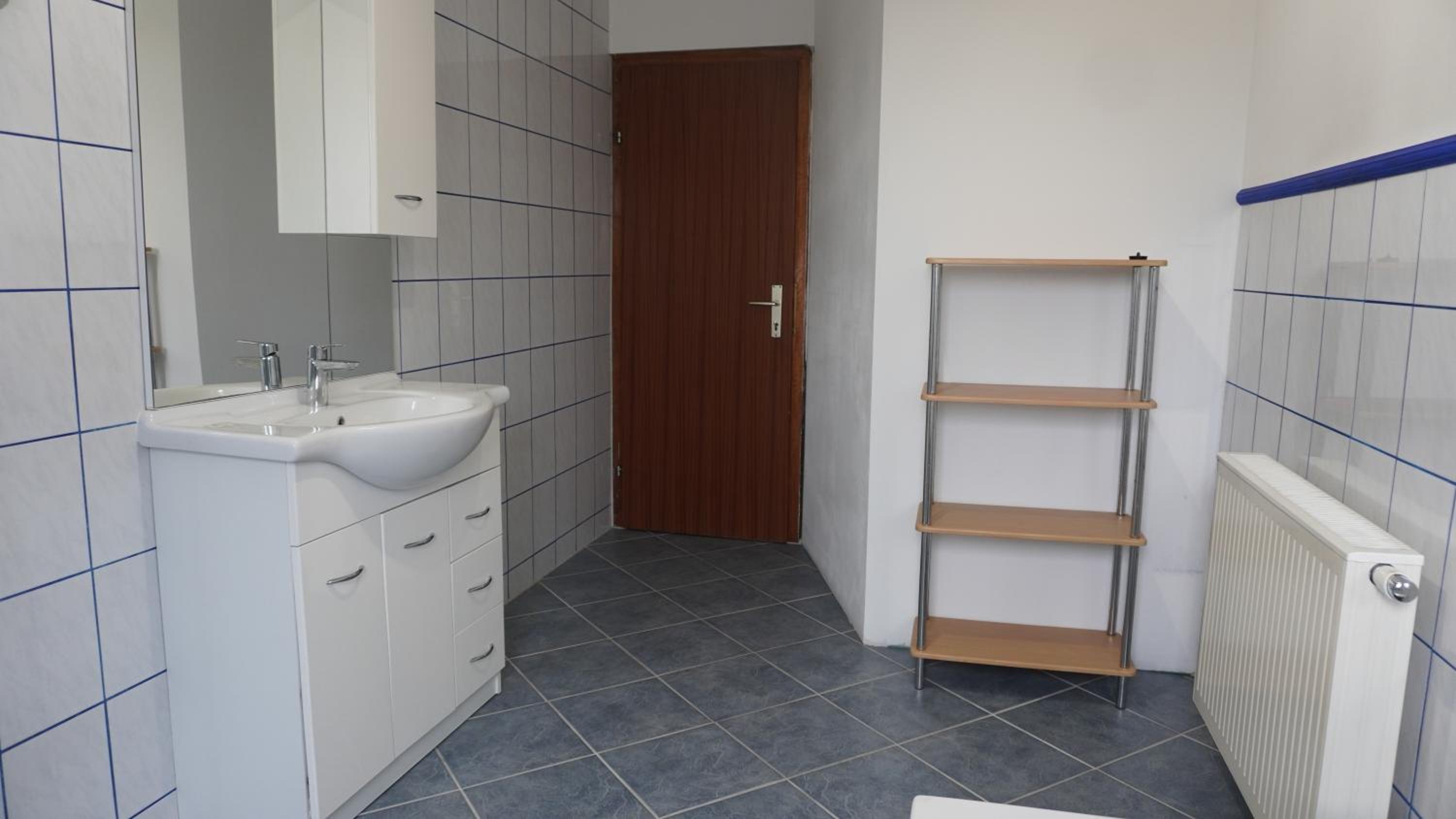 100 qm Apartment 1 - near highway