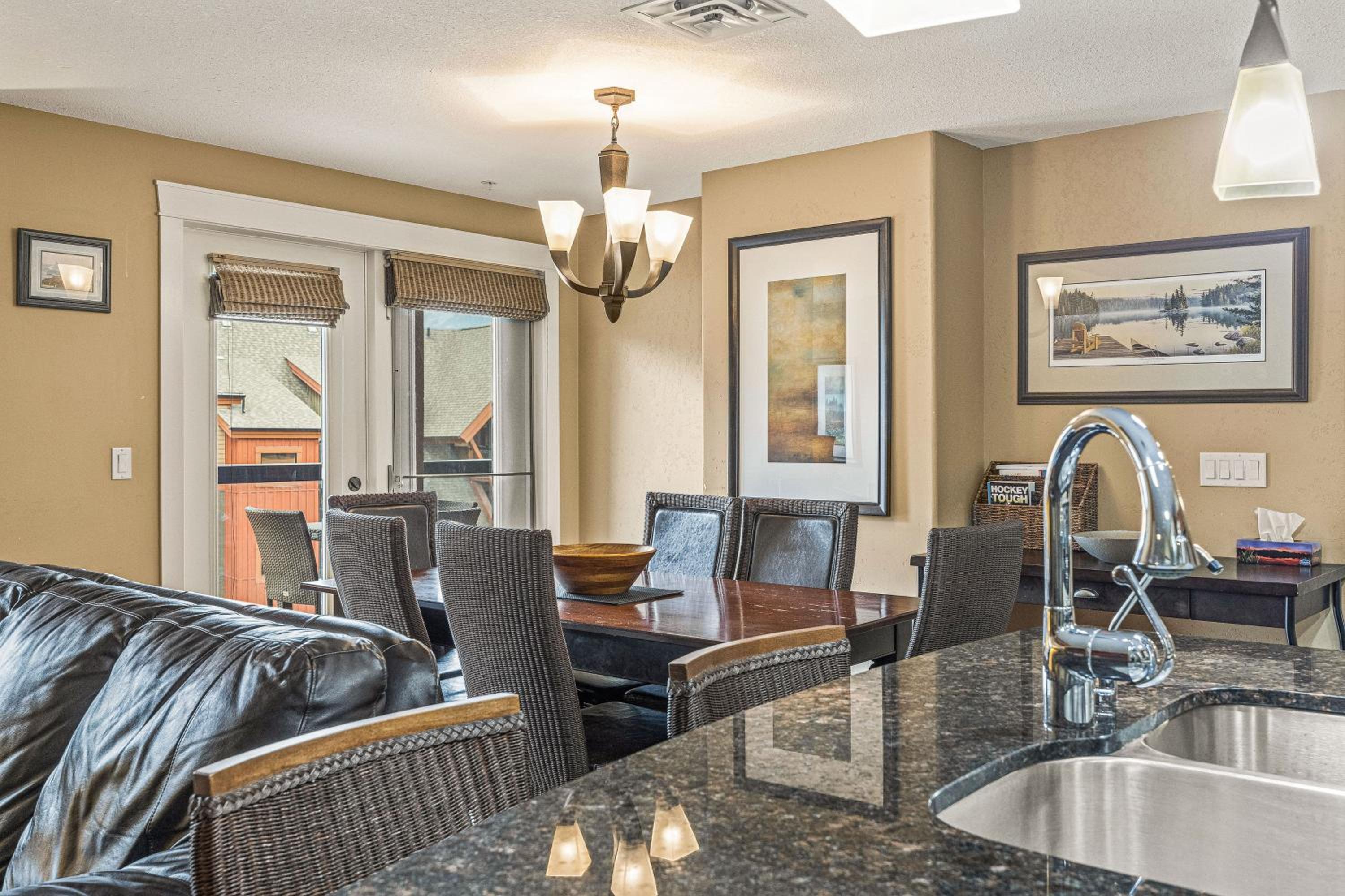 2 Bedroom Condo by Canadian Rockies Vacation Rentals