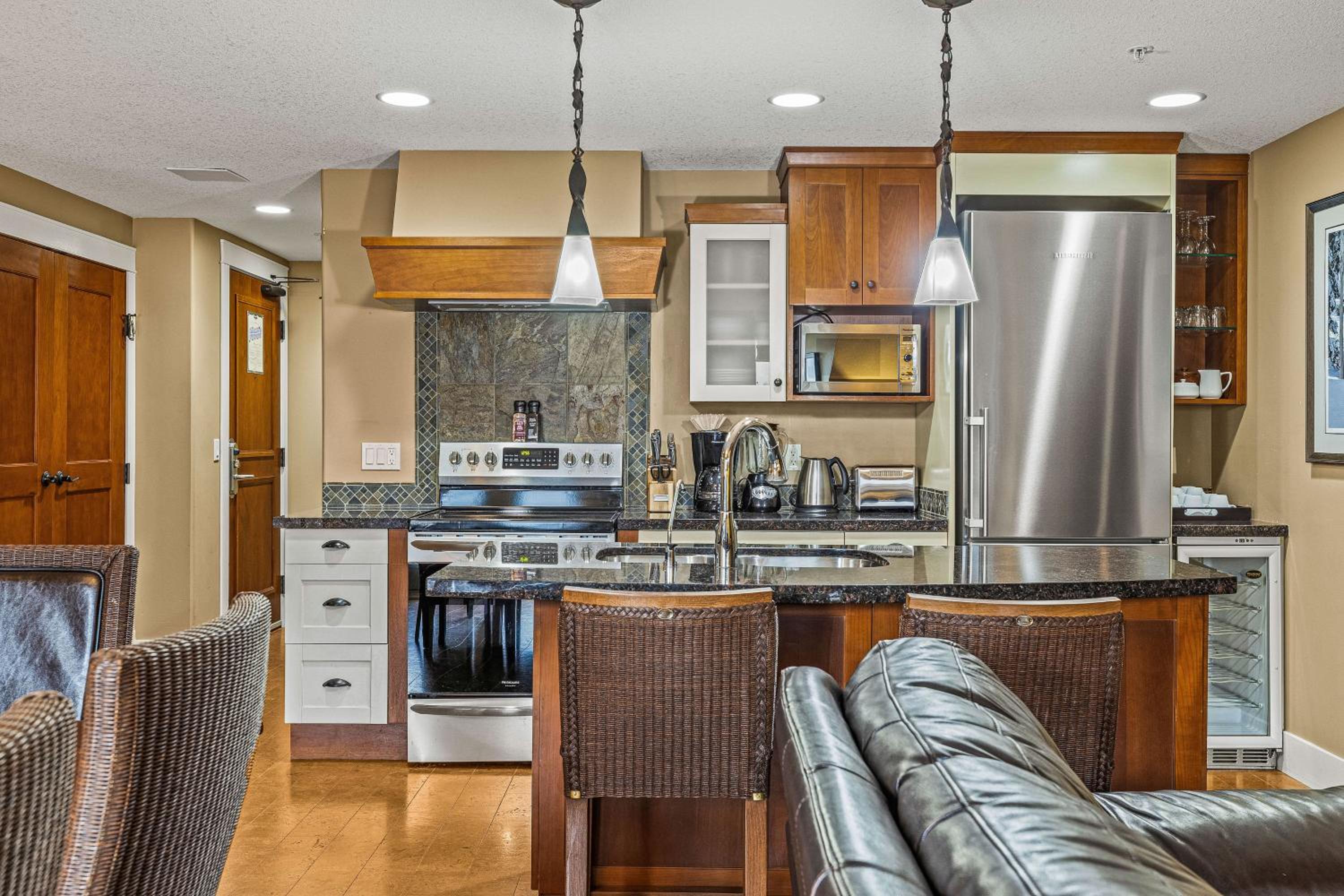 2 Bedroom Condo by Canadian Rockies Vacation Rentals