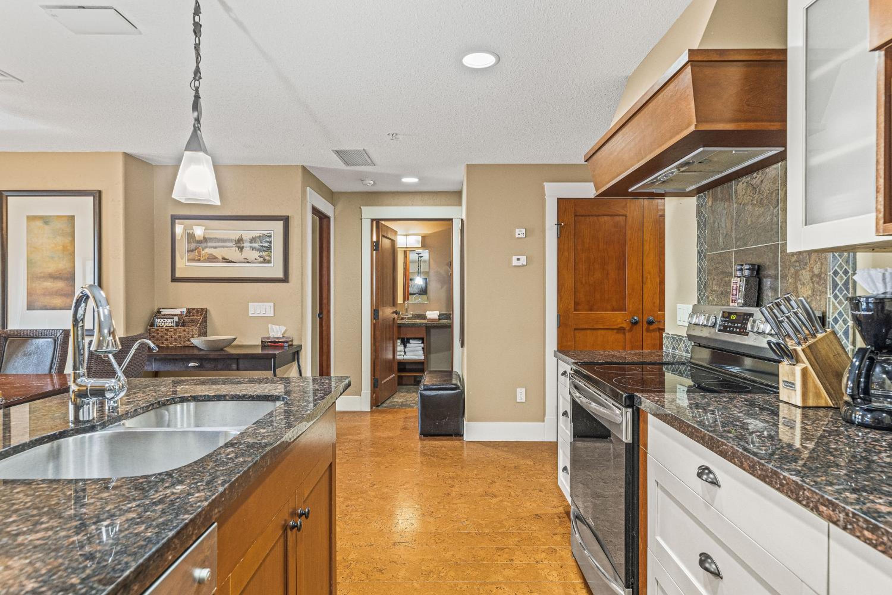 2 Bedroom Condo by Canadian Rockies Vacation Rentals