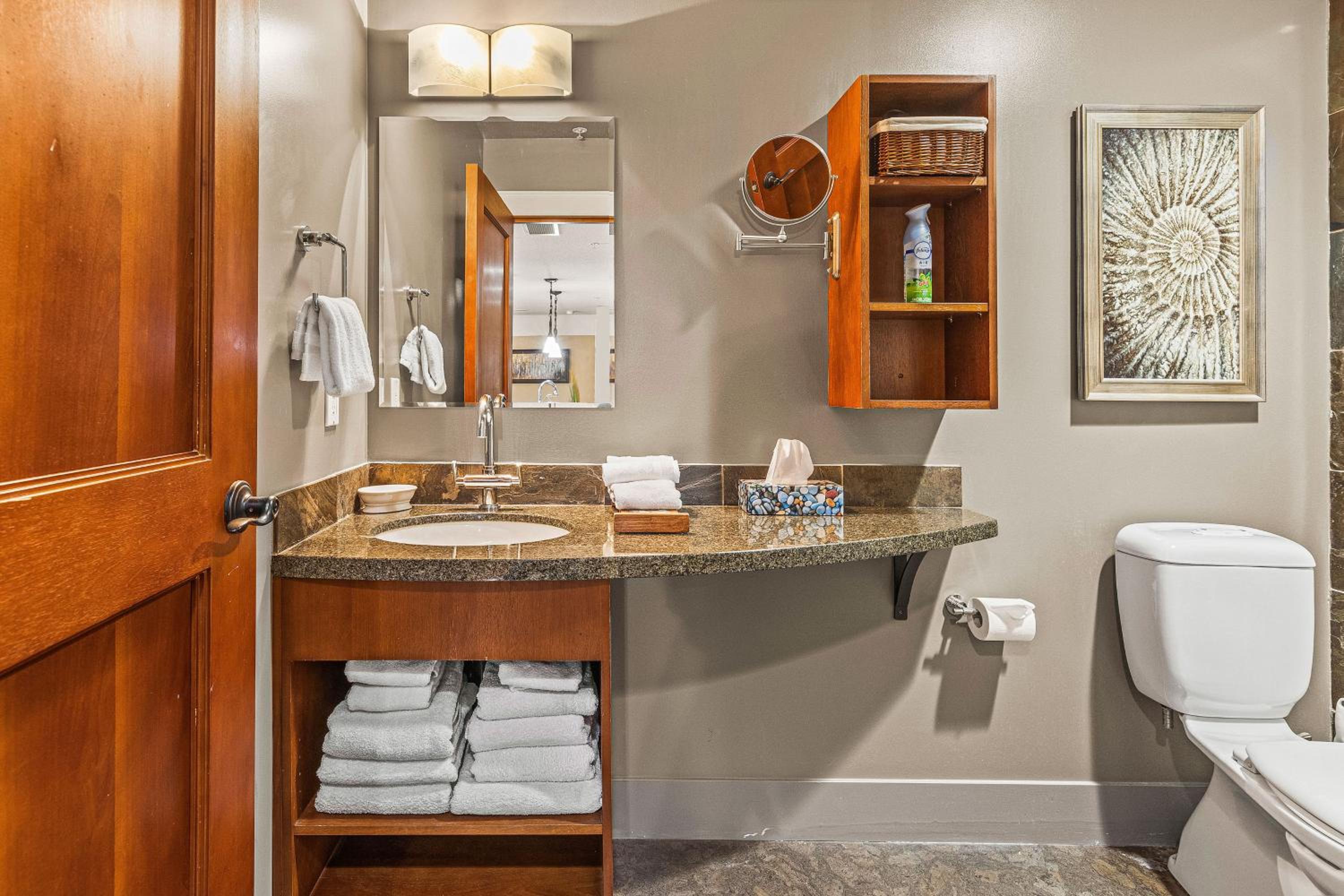2 Bedroom Condo by Canadian Rockies Vacation Rentals
