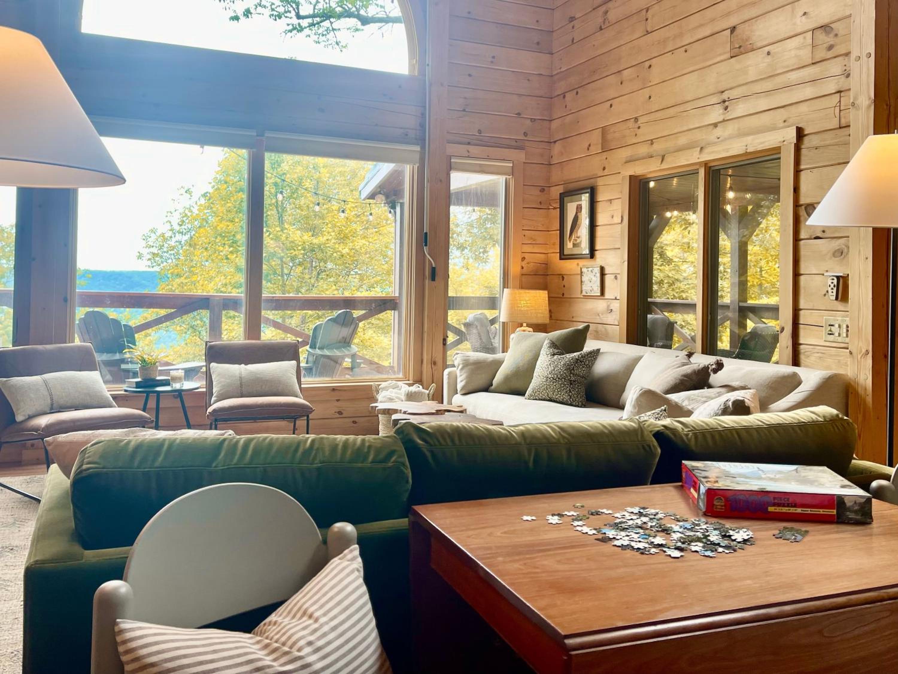 Mossy Falls Cabin by Leavetown Vacations