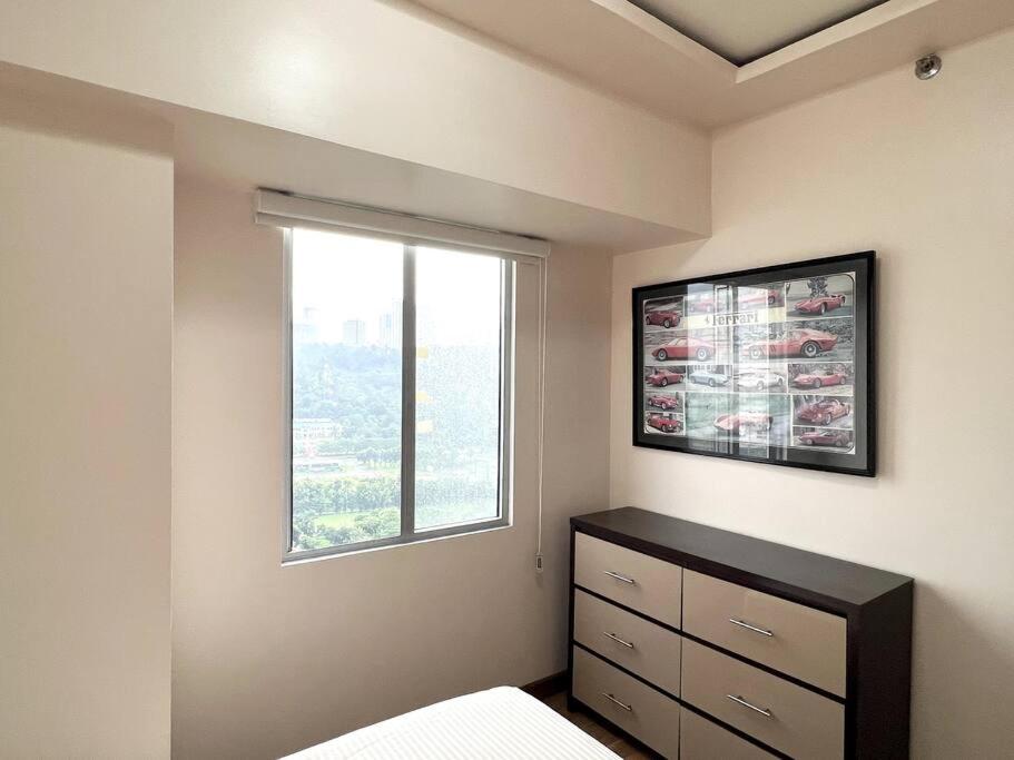 2-BR condo unit in IT Park view 3