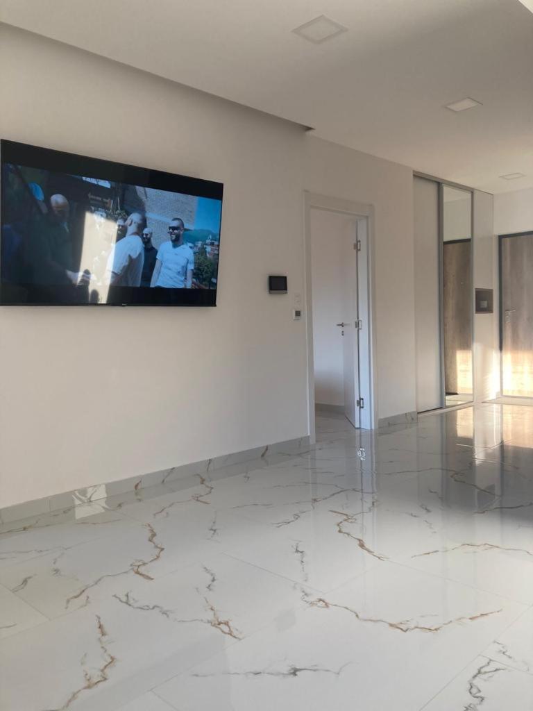 Mia Gi Luxury + Garage