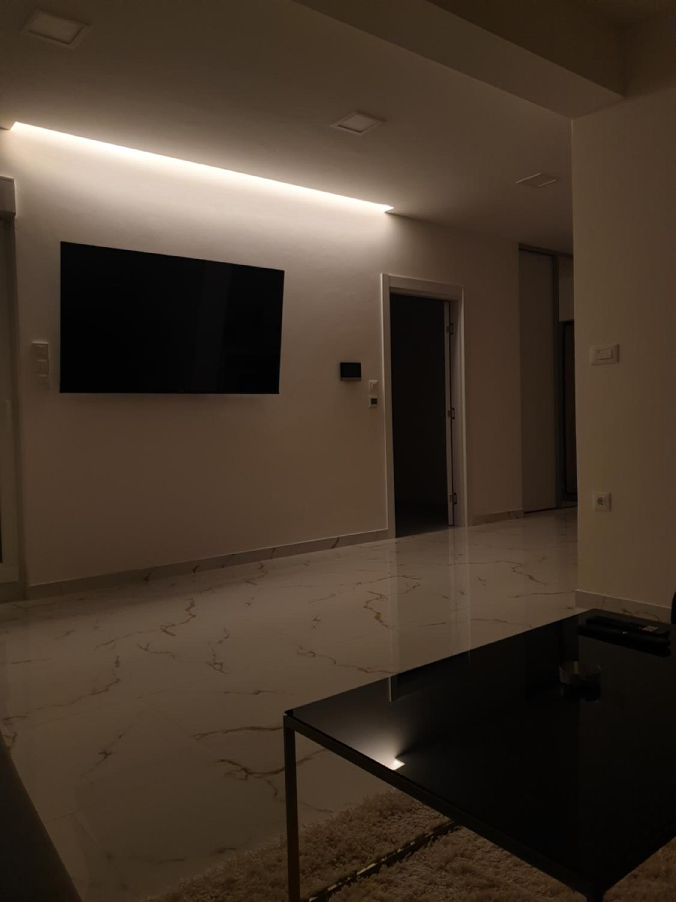 Mia Gi Luxury + Garage