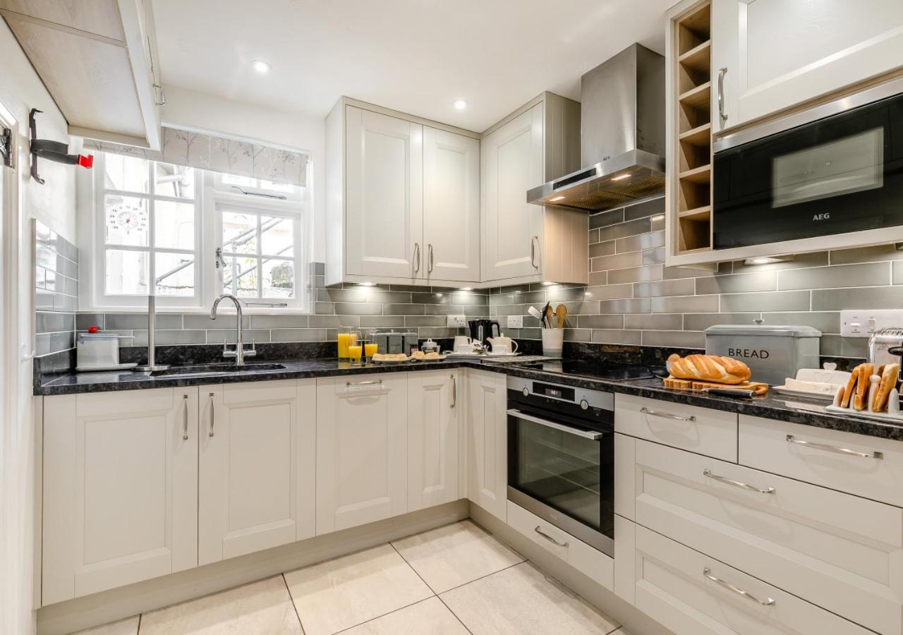 3 Bed in Helford oc-dowrpe