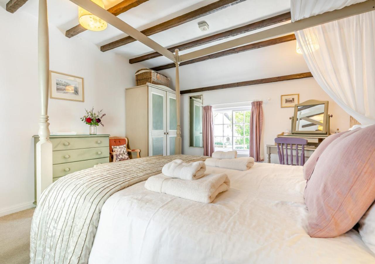 3 Bed in Helford oc-dowrpe
