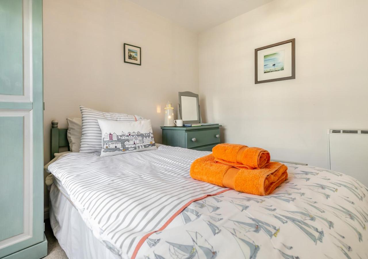 3 Bed in Helford oc-dowrpe