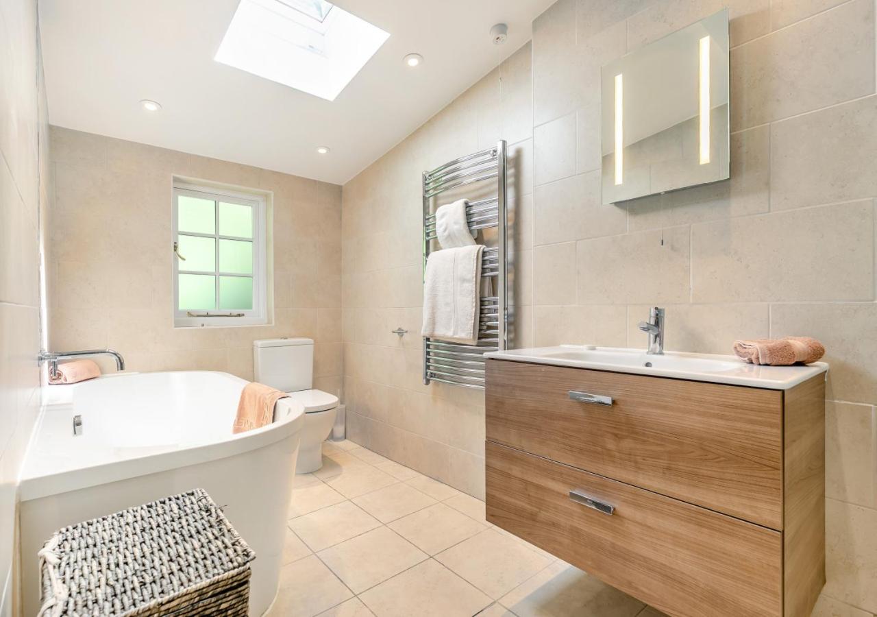 3 Bed in Helford oc-dowrpe