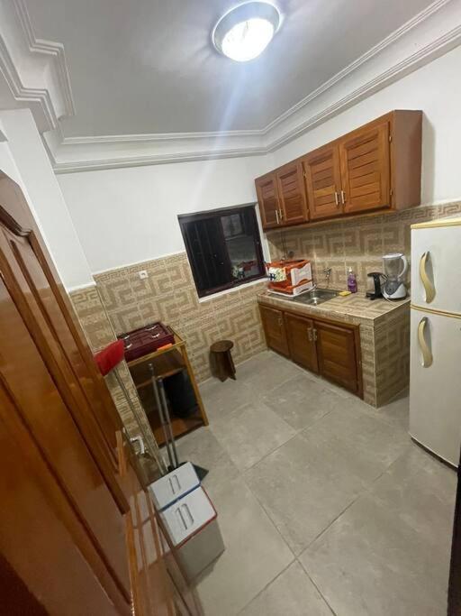 KM COZY TWO ROOM APPRT