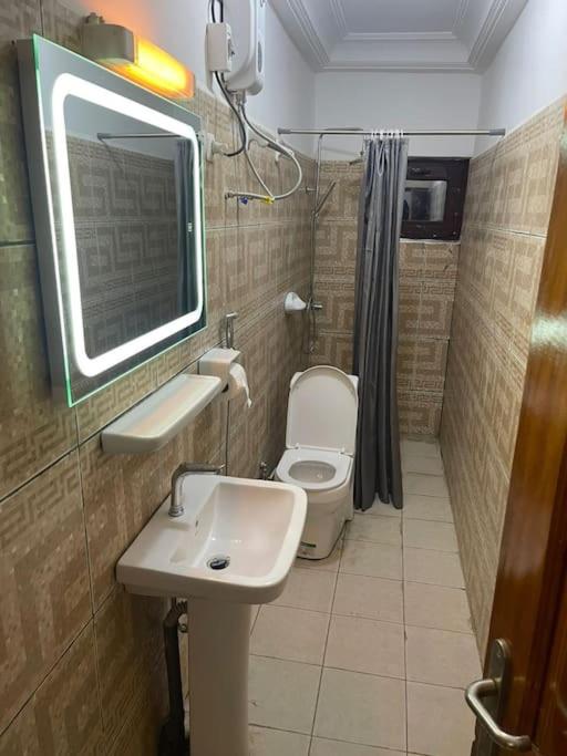 KM COZY TWO ROOM APPRT