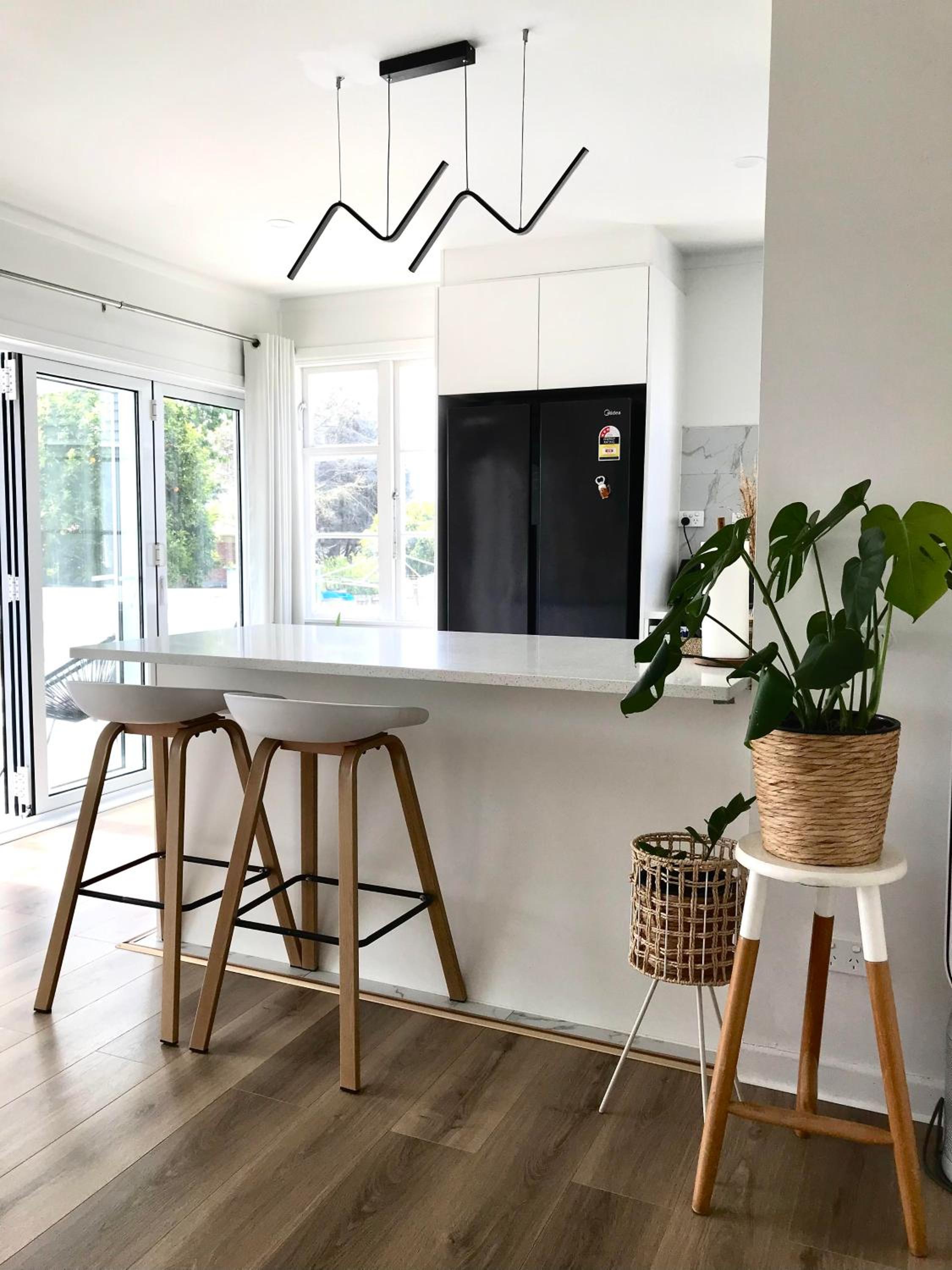 Bright & Comfy Stay in Newly Renovated Home with parking view 4