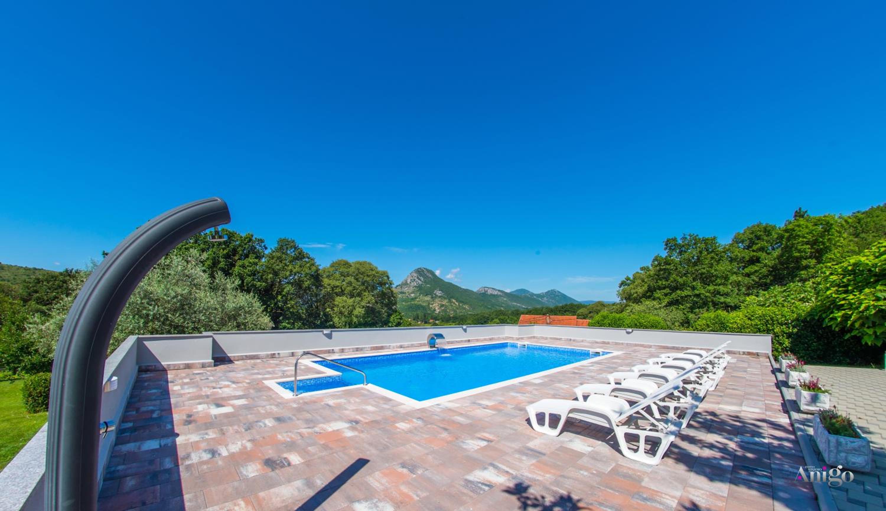 Villa Ellie