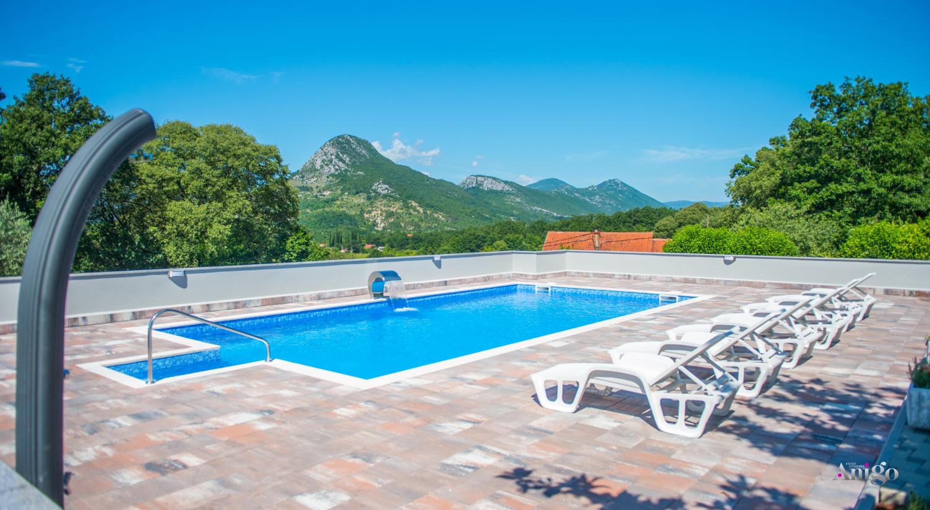 Villa Ellie