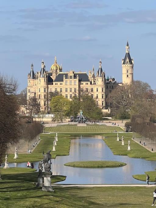 Schöne helle DG Wohnung in der Altstadt Schwerin