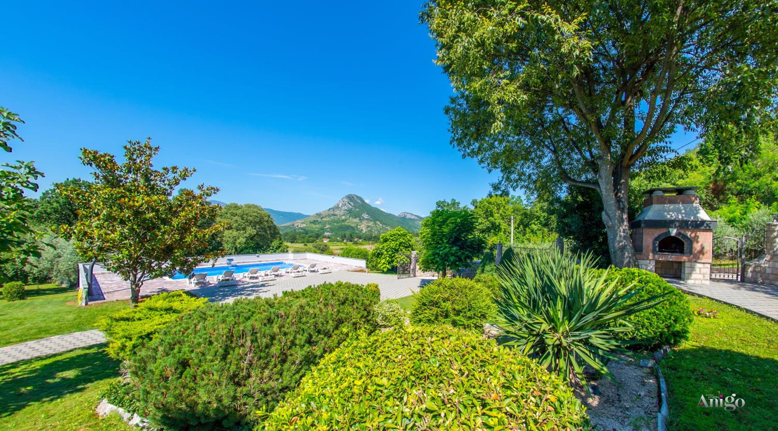 Villa Ellie