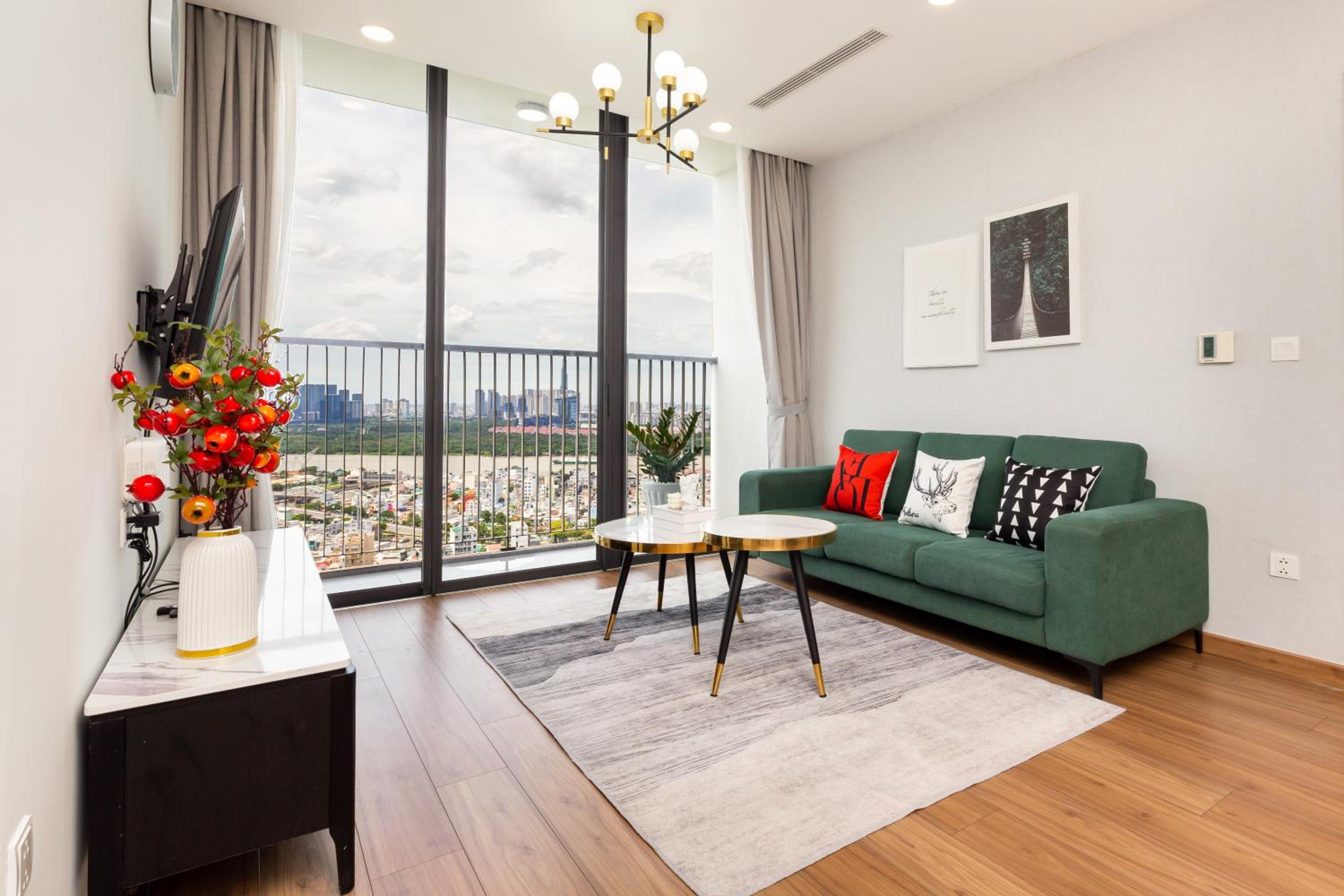 Eco Green SaiGon Apt - Amazing view - Free Pool & Gym