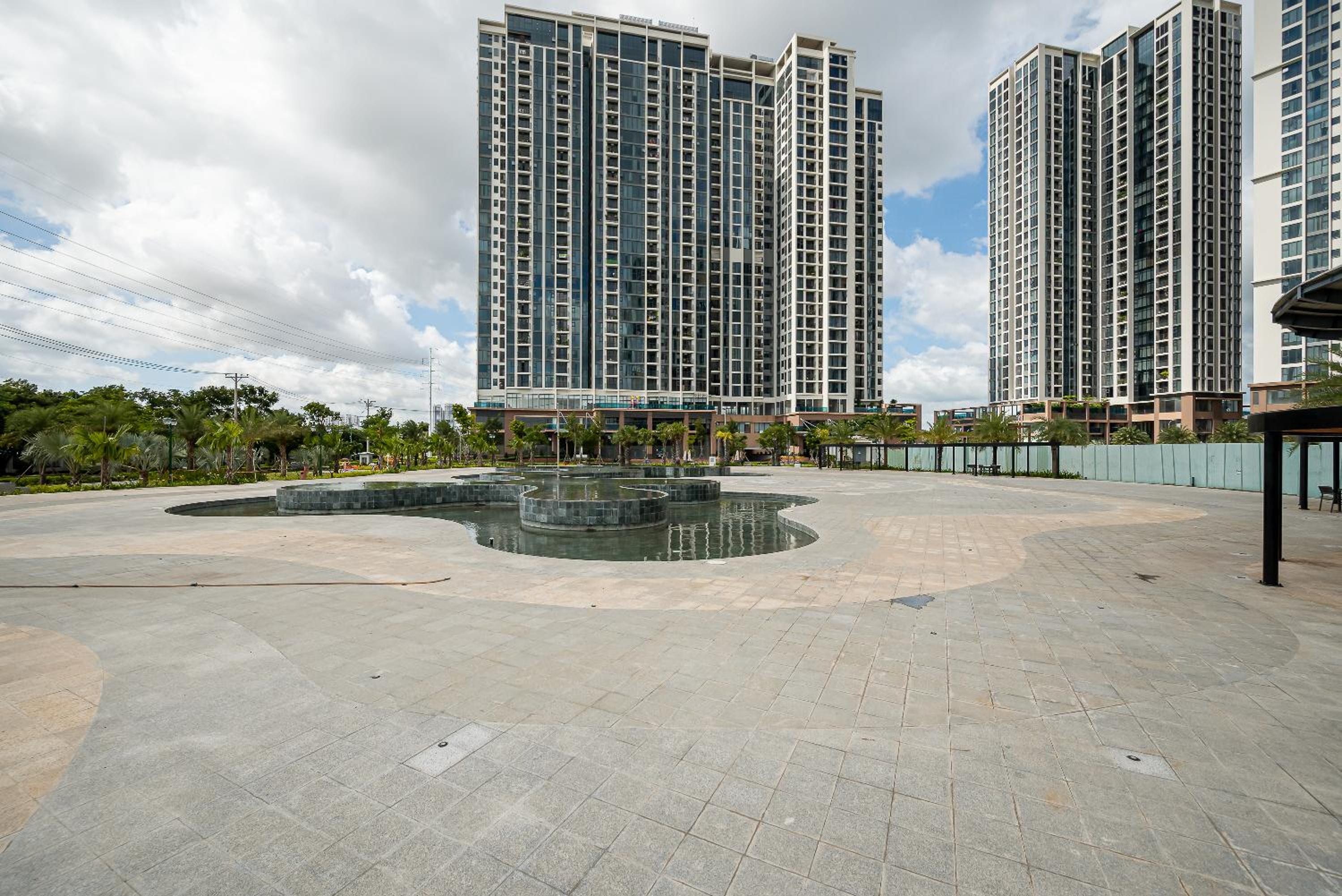 Eco Green SaiGon Apt - Amazing view - Free Pool & Gym