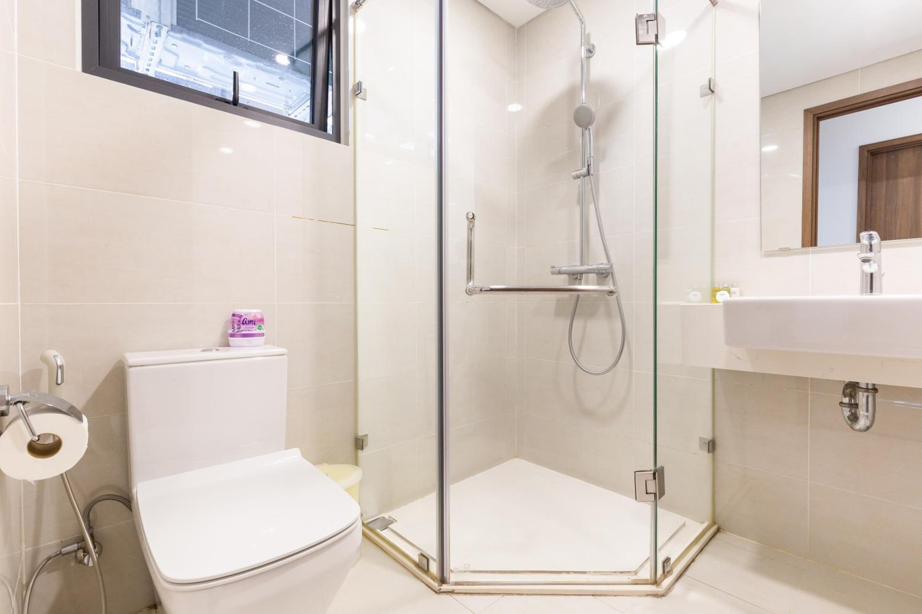 Eco Green SaiGon Apt - Amazing view - Free Pool & Gym