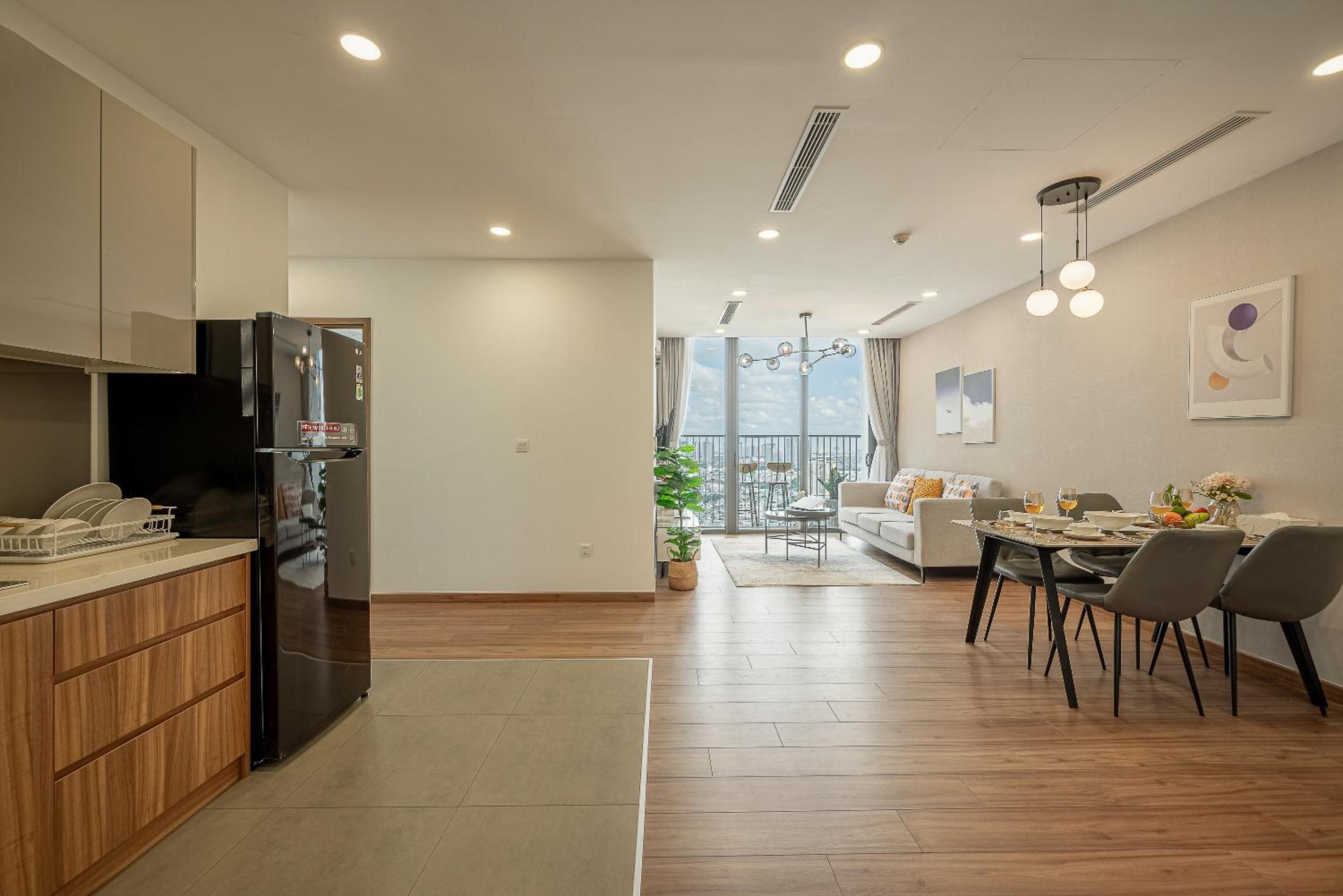 Eco Green SaiGon Apt - Amazing view - Free Pool & Gym