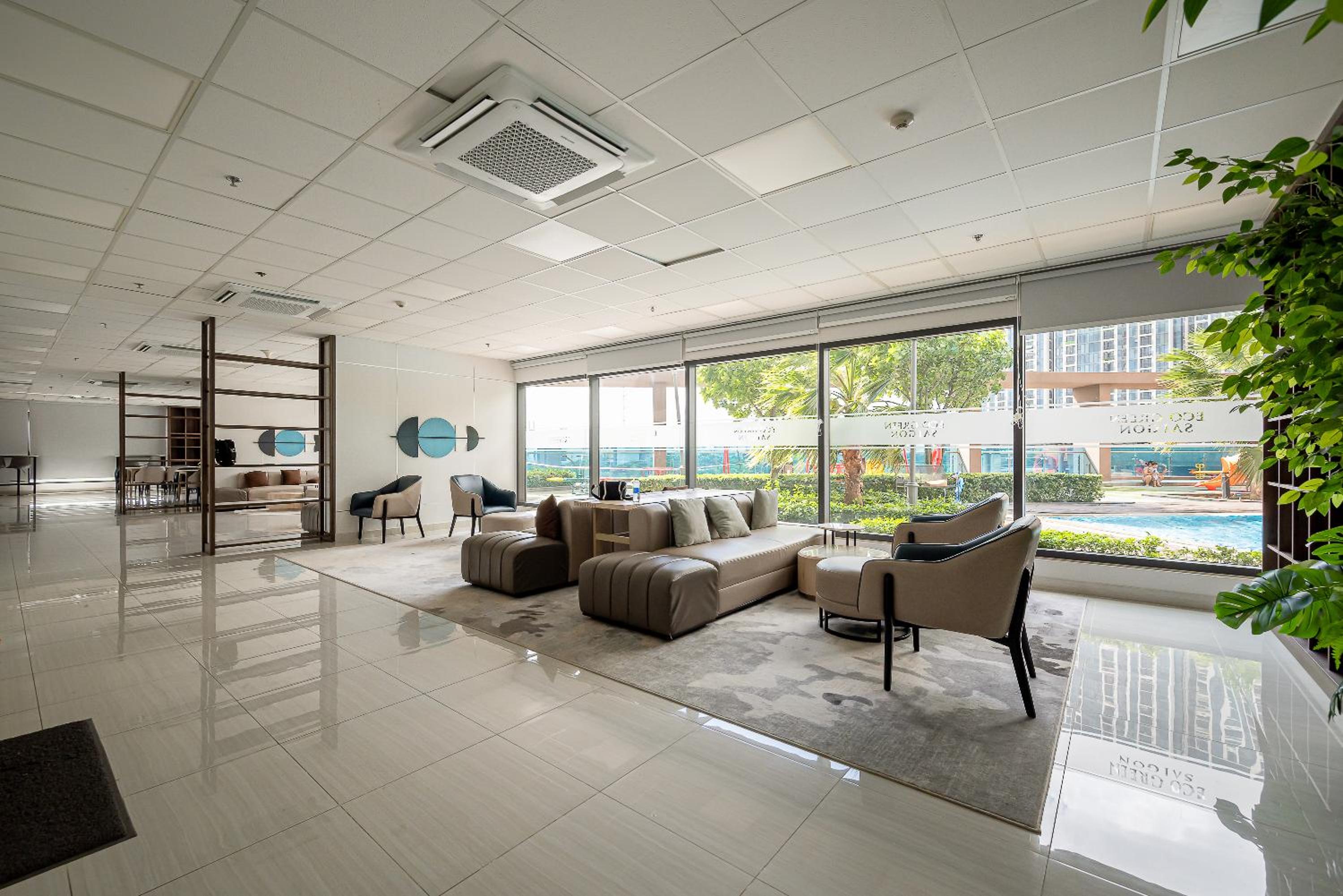 Eco Green SaiGon Apt - Amazing view - Free Pool & Gym