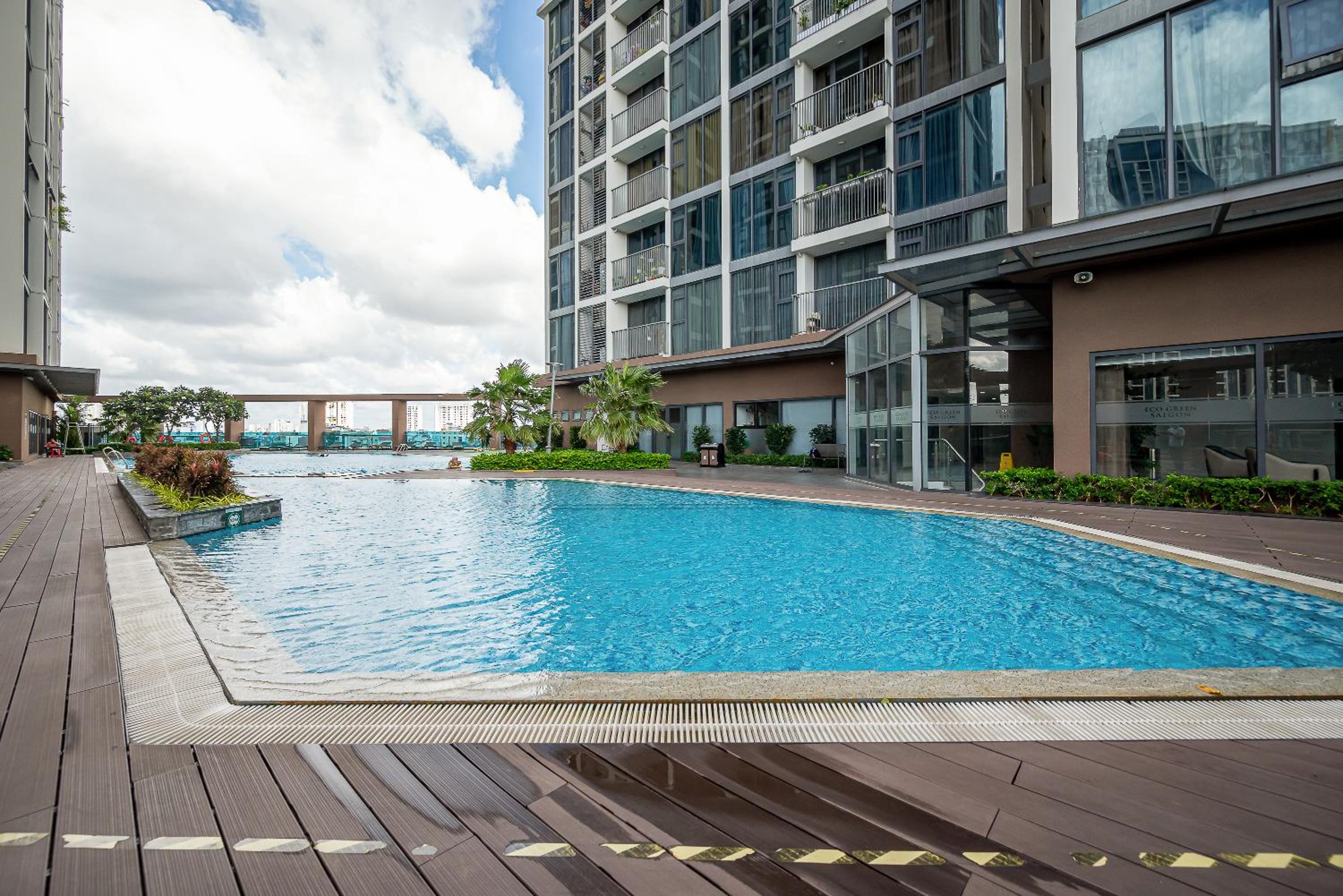 Eco Green SaiGon Apt - Amazing view - Free Pool & Gym