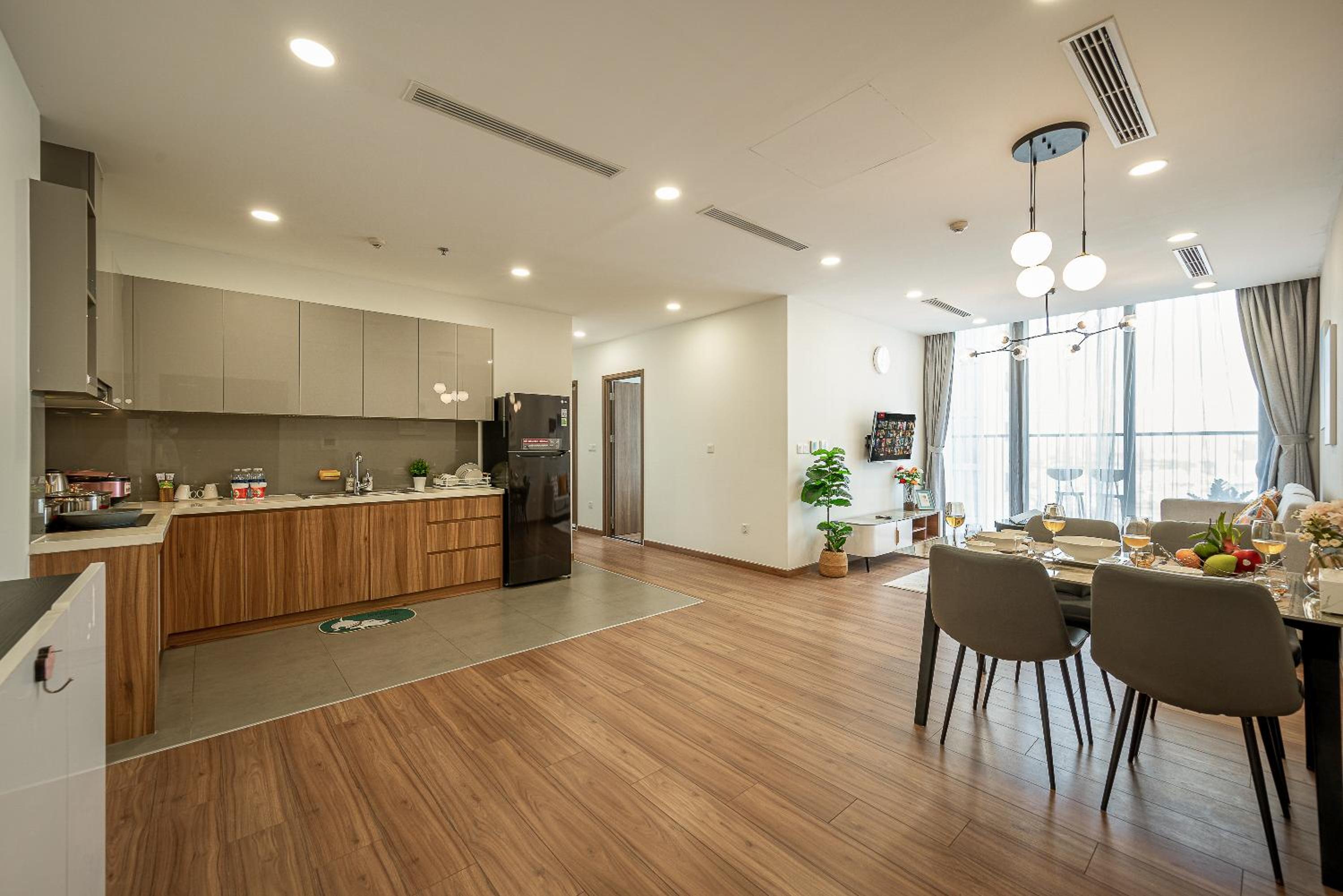 Eco Green SaiGon Apt - Amazing view - Free Pool & Gym