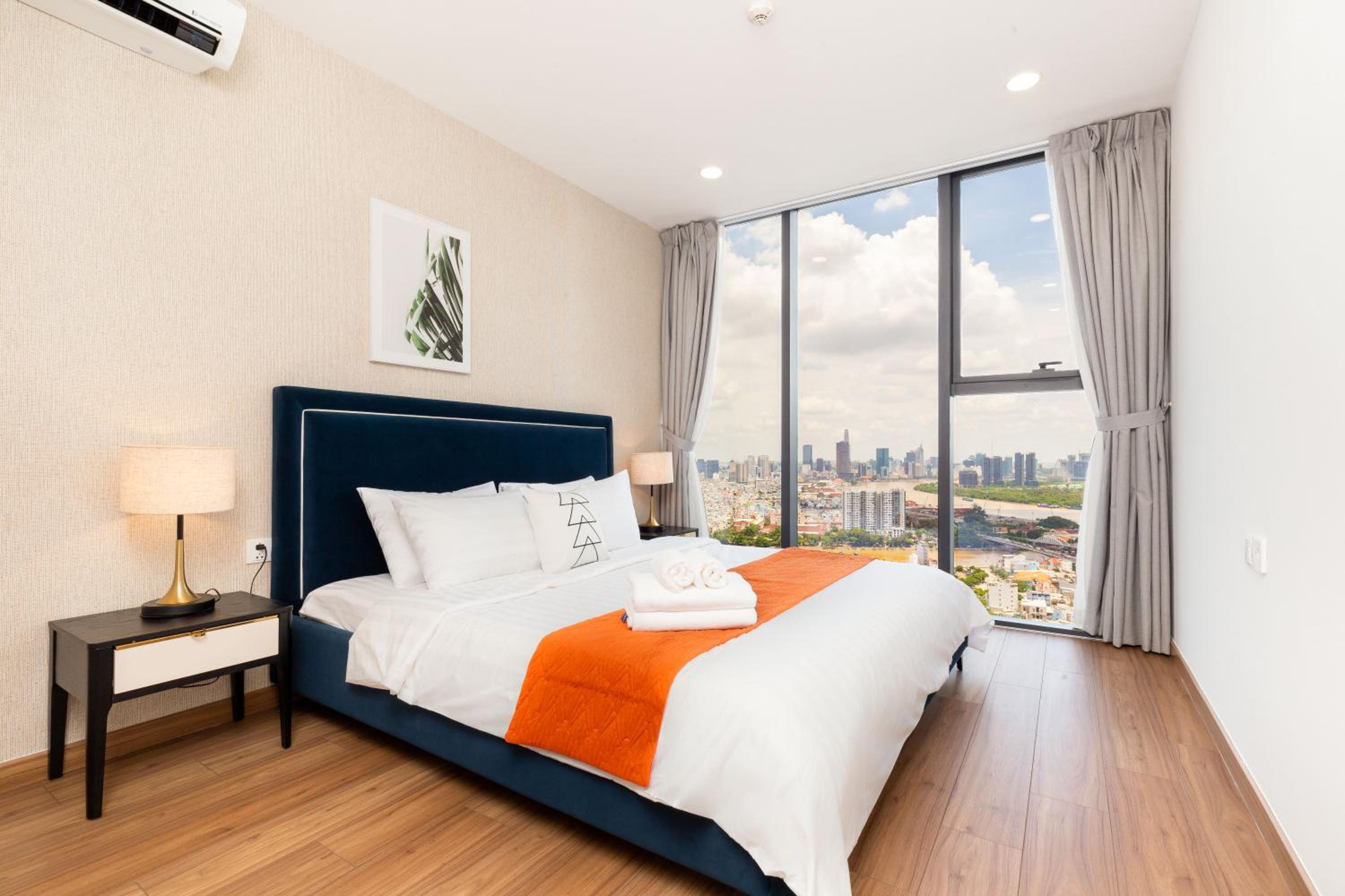 Eco Green SaiGon Apt - Amazing view - Free Pool & Gym