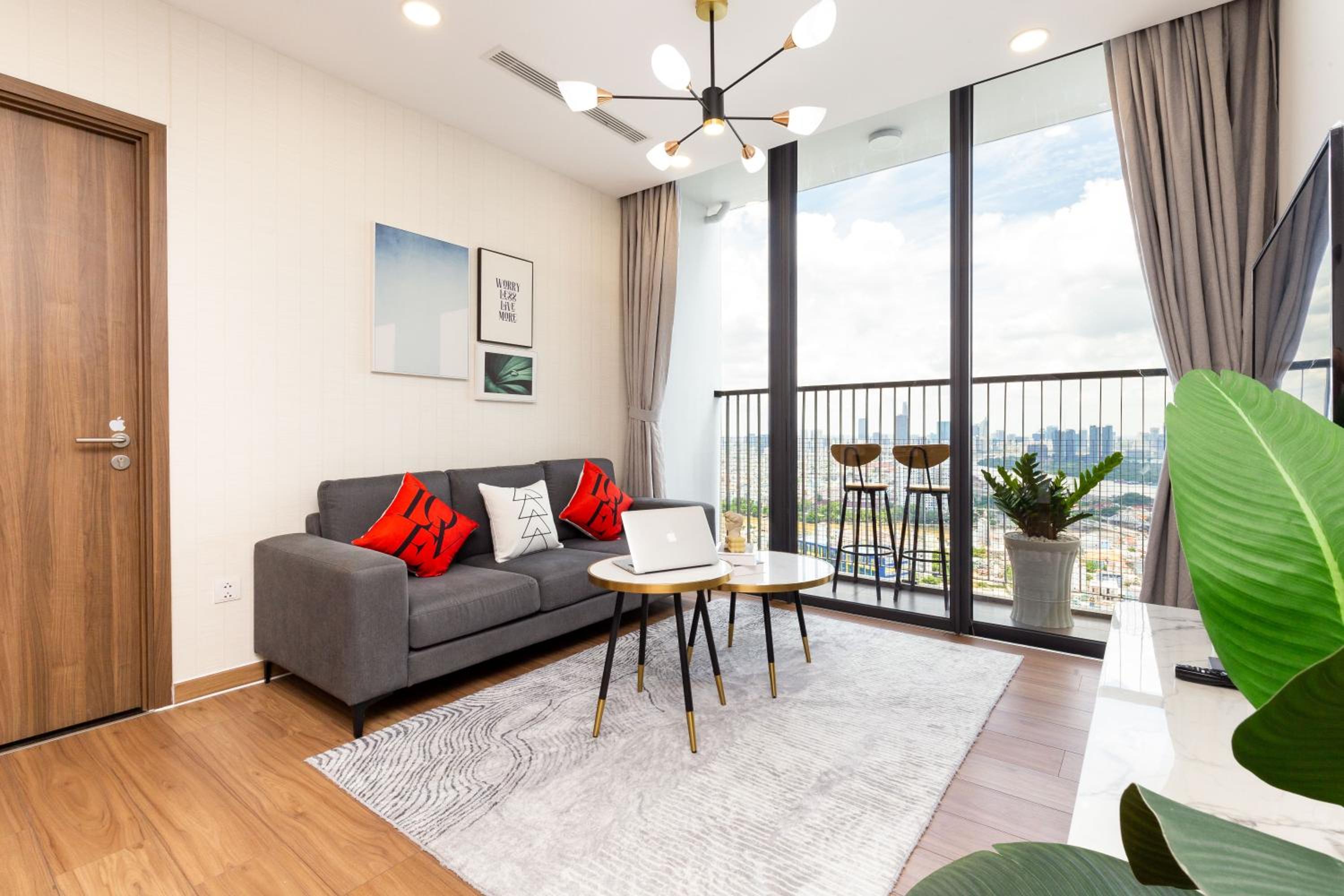 Eco Green SaiGon Apt - Amazing view - Free Pool & Gym