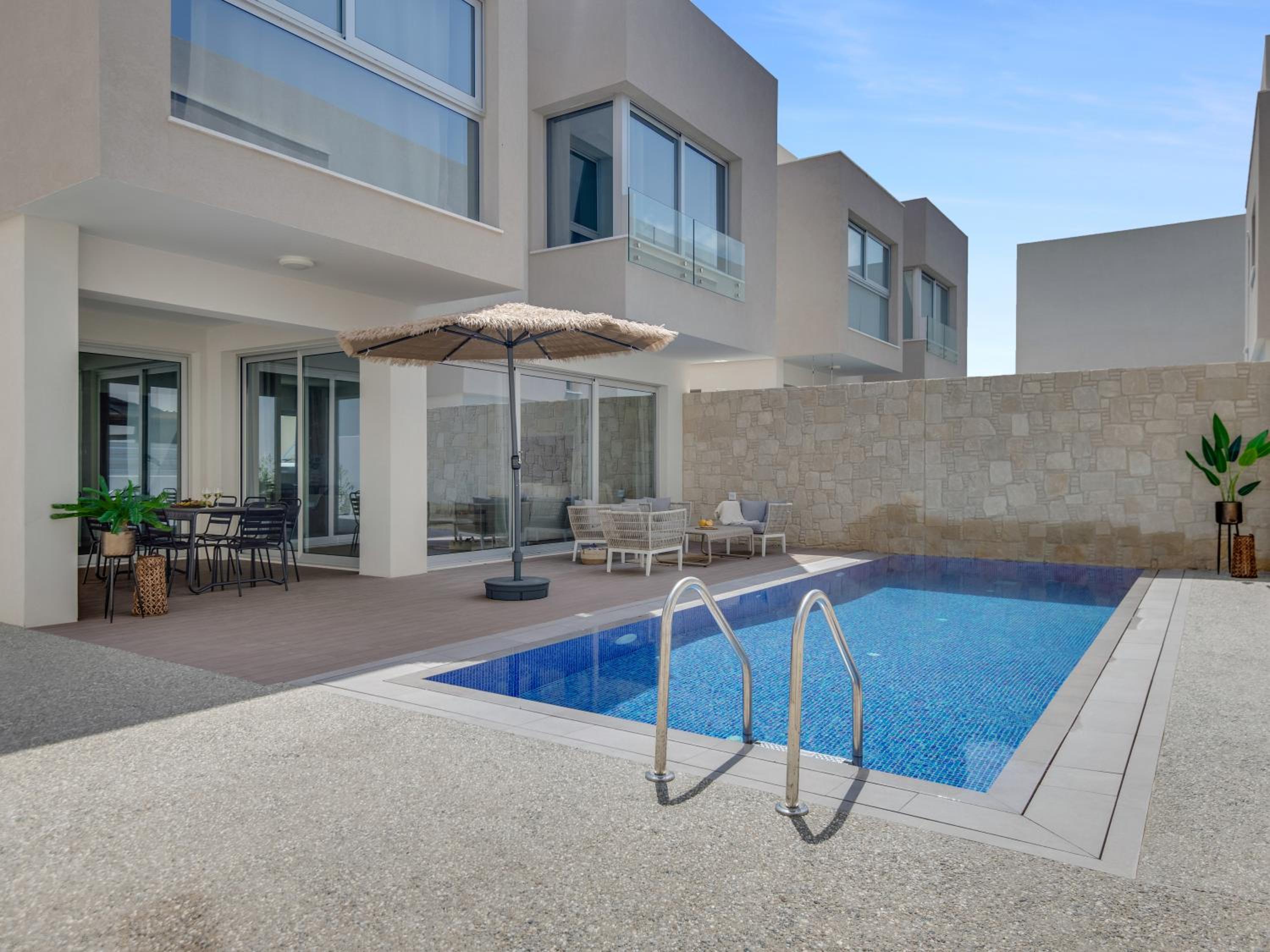 Sanders Mythical Blue Villas