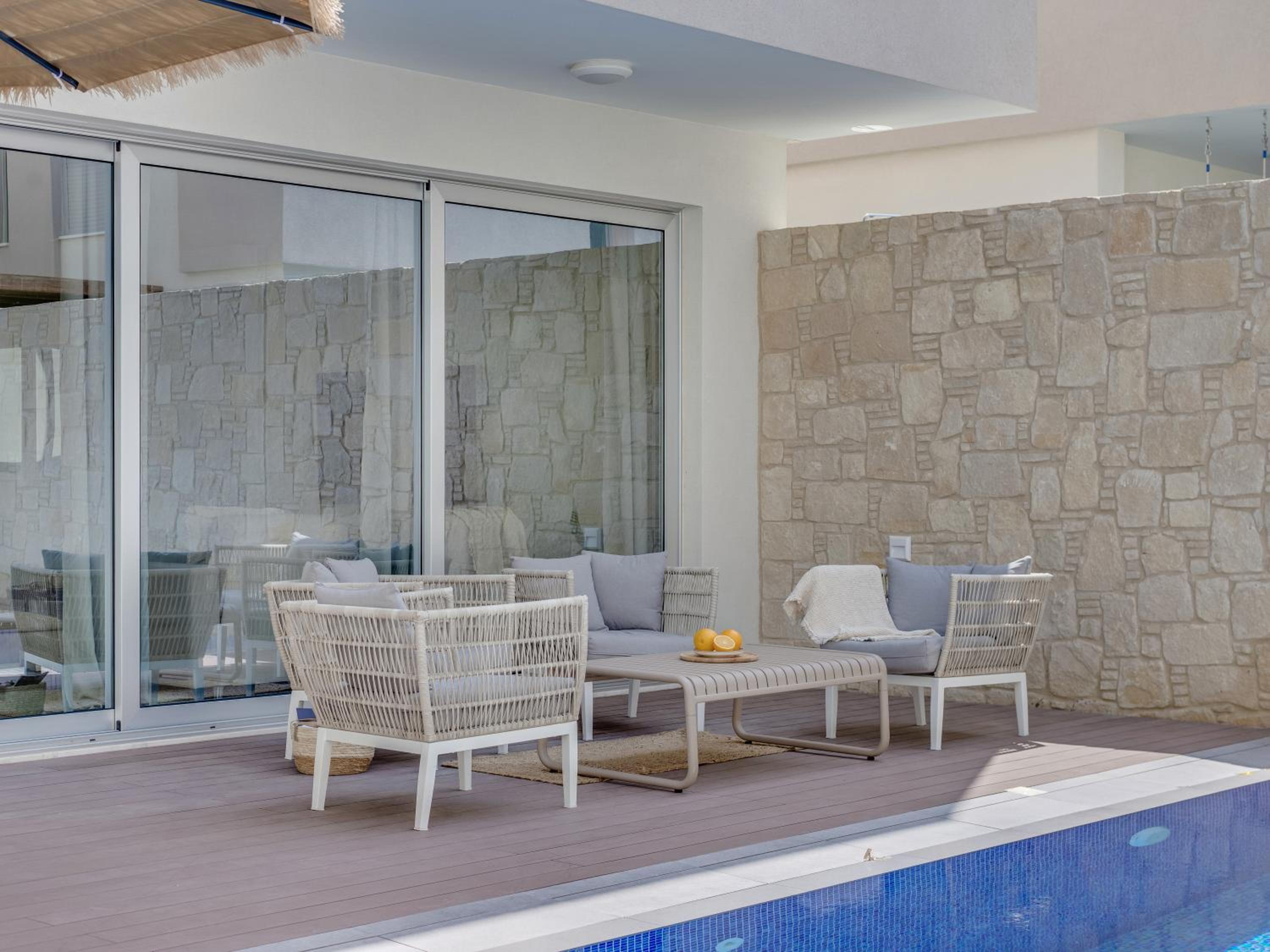 Sanders Mythical Blue Villas