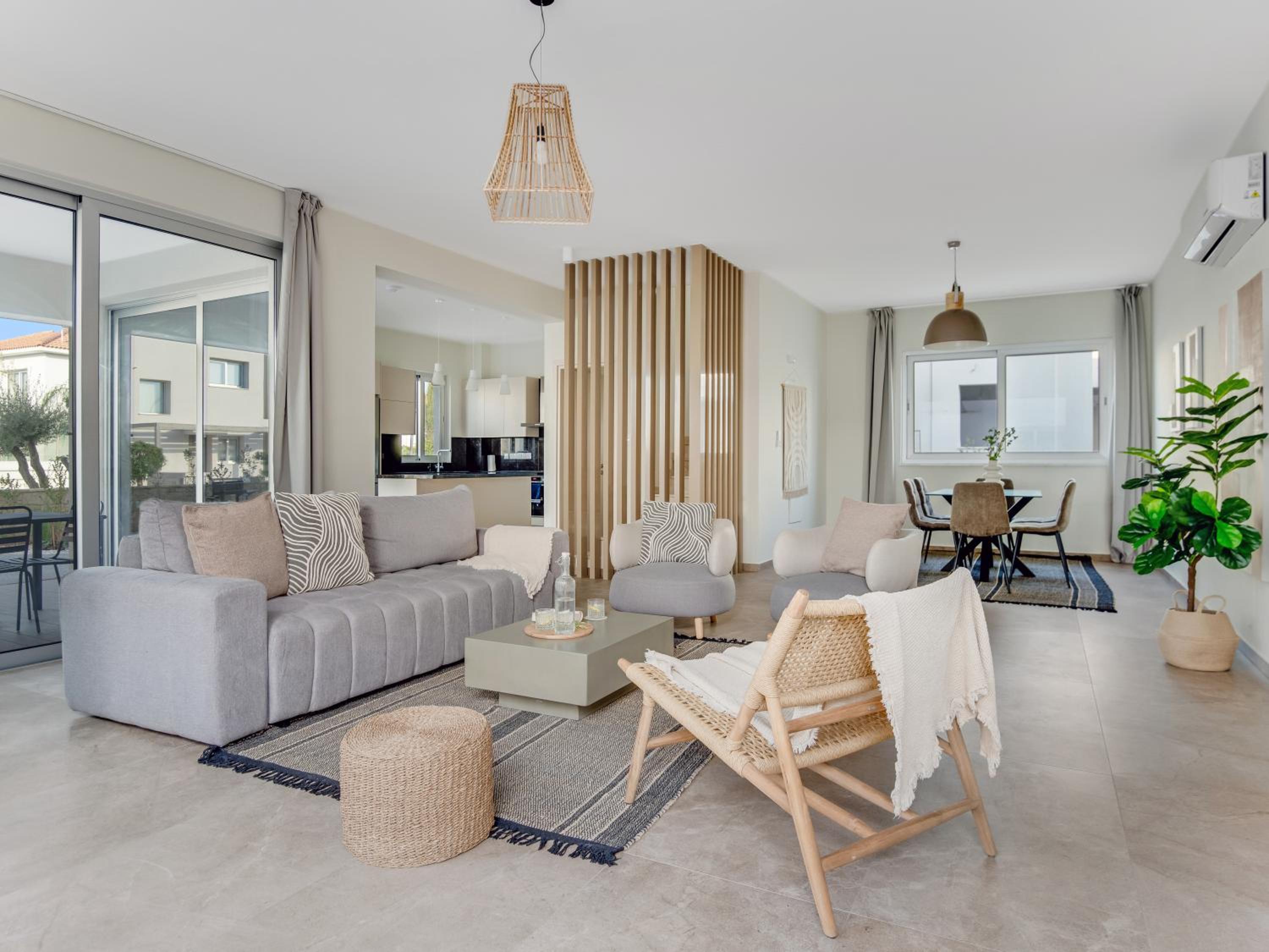 Sanders Mythical Blue Villas
