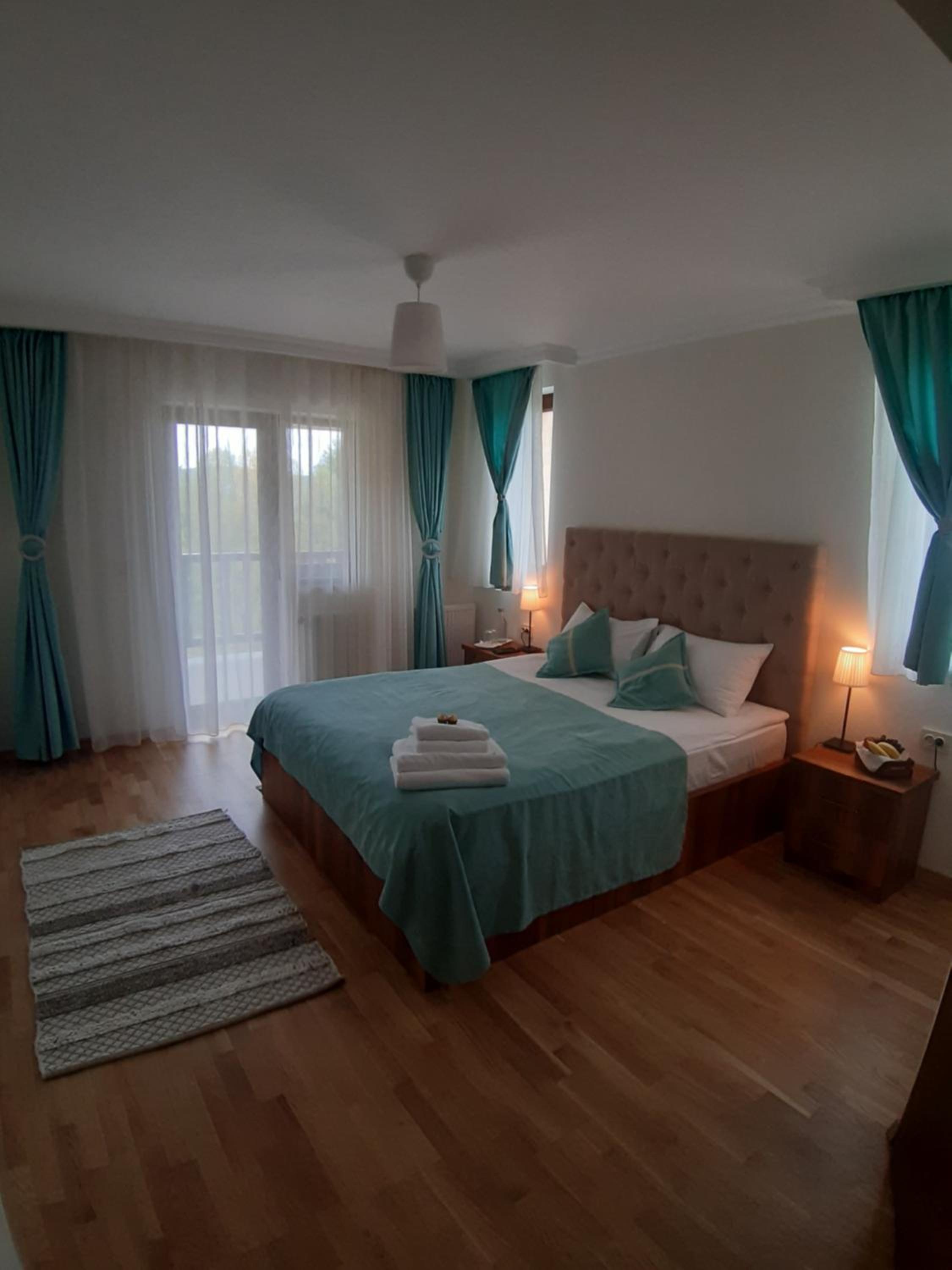 Top House cozy stay