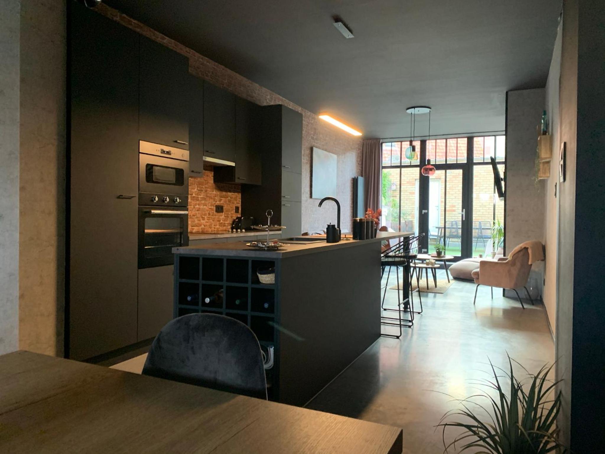 loftlivinq@sea