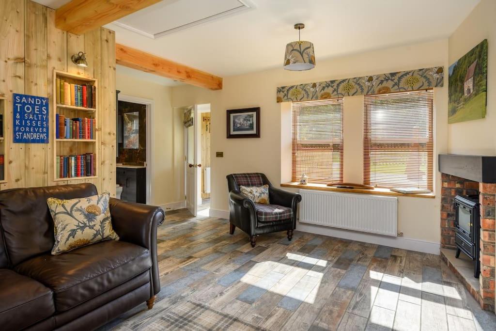 Country Cottage by St. Andrews view 5