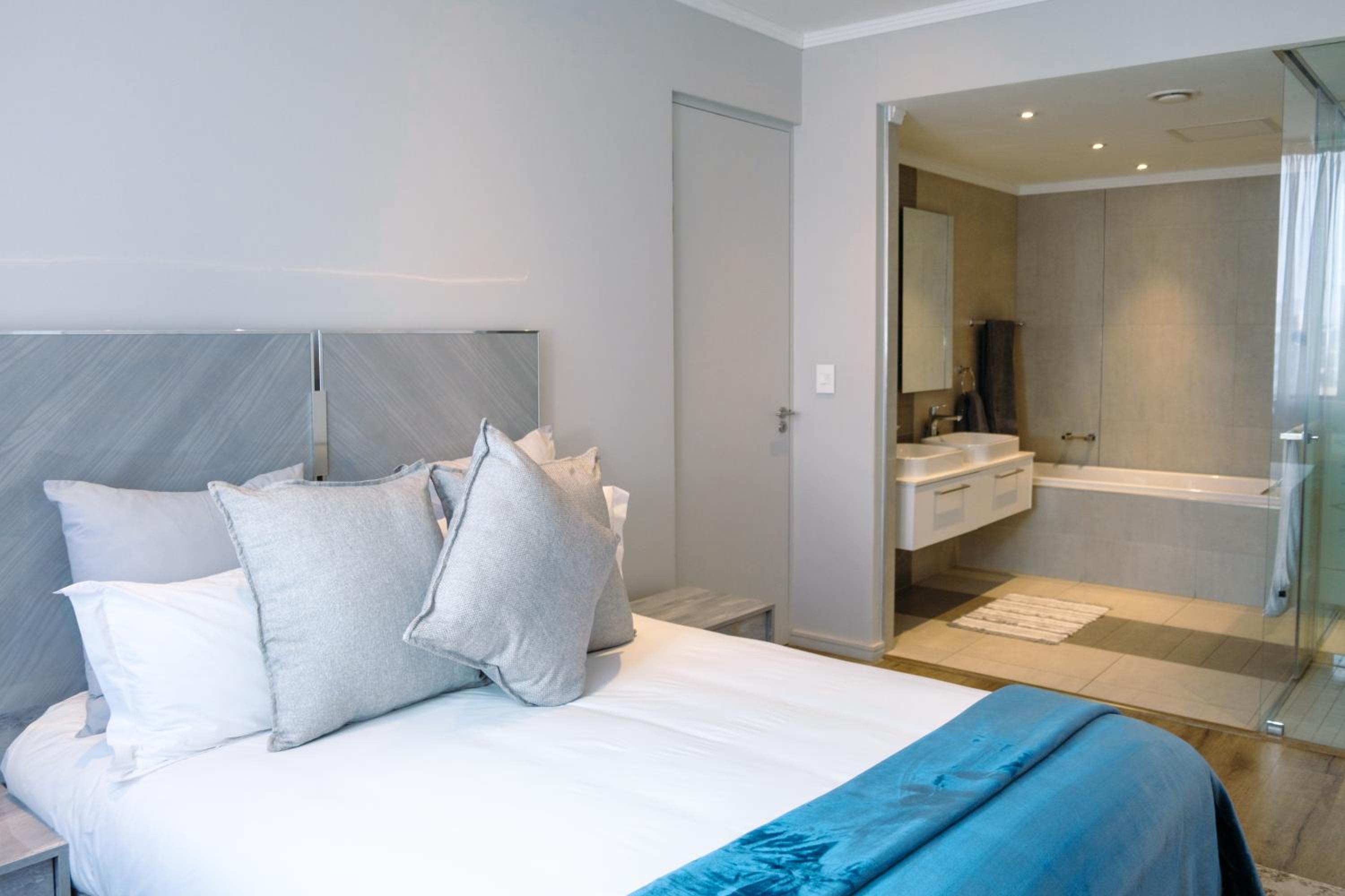 Jordan's Luxe Apartments
