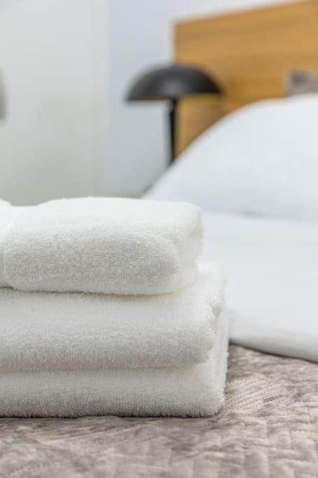 Harbor Hideaway Heraklion Suite
