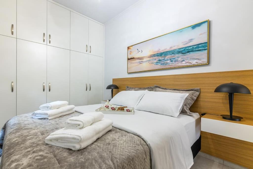 Harbor Hideaway Heraklion Suite
