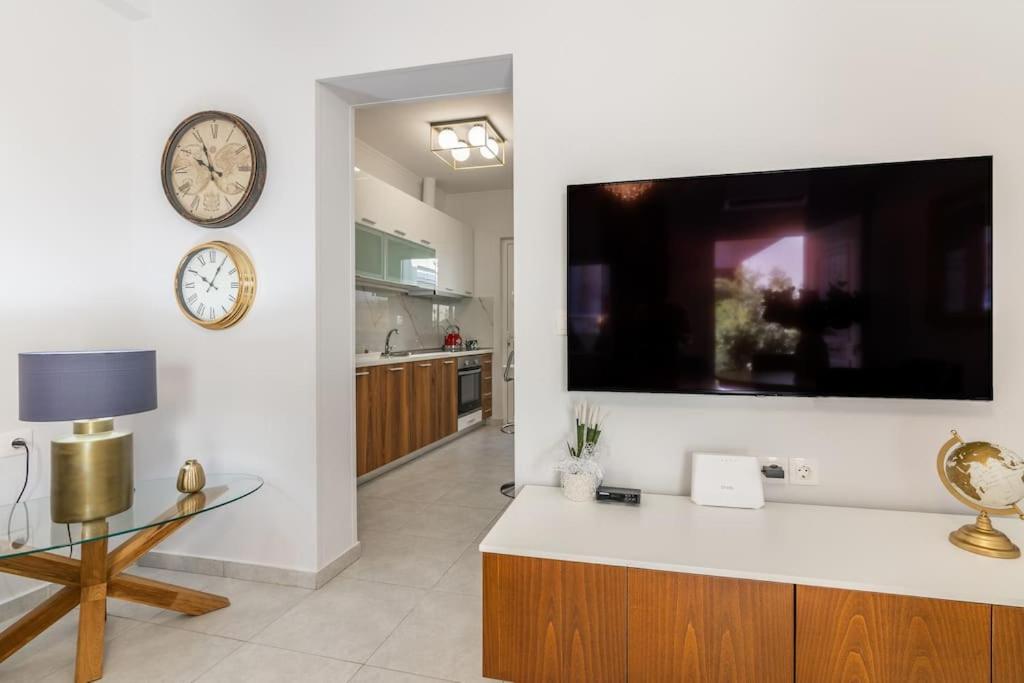 Harbor Hideaway Heraklion Suite