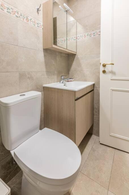 Harbor Hideaway Heraklion Suite