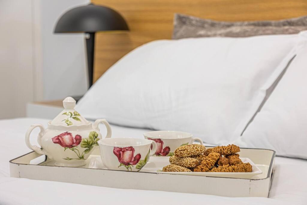 Harbor Hideaway Heraklion Suite