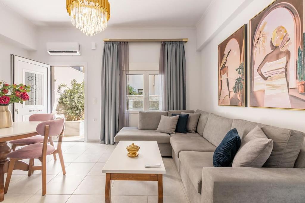 Harbor Hideaway Heraklion Suite