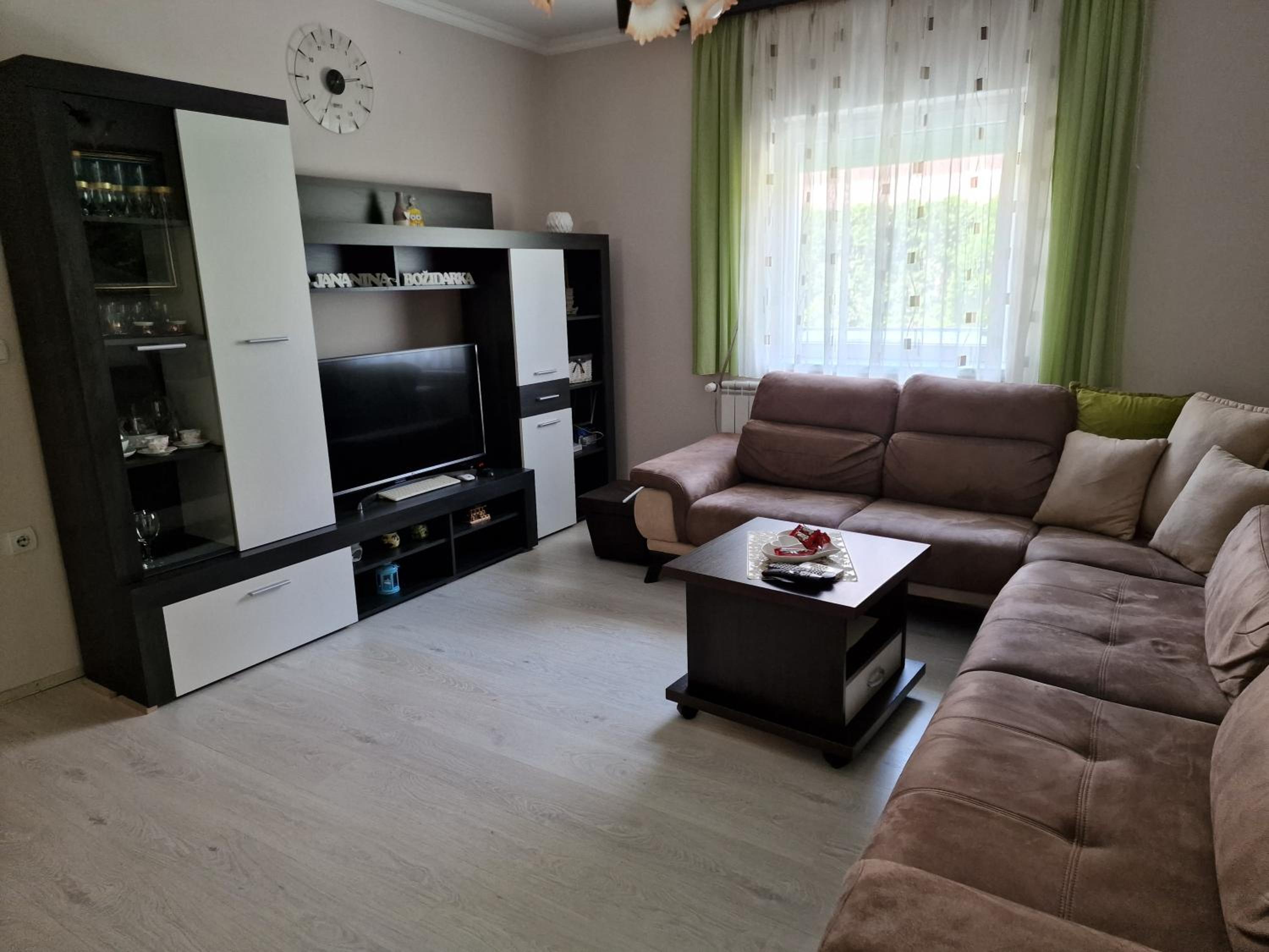 Boletova kuća na dan view 4