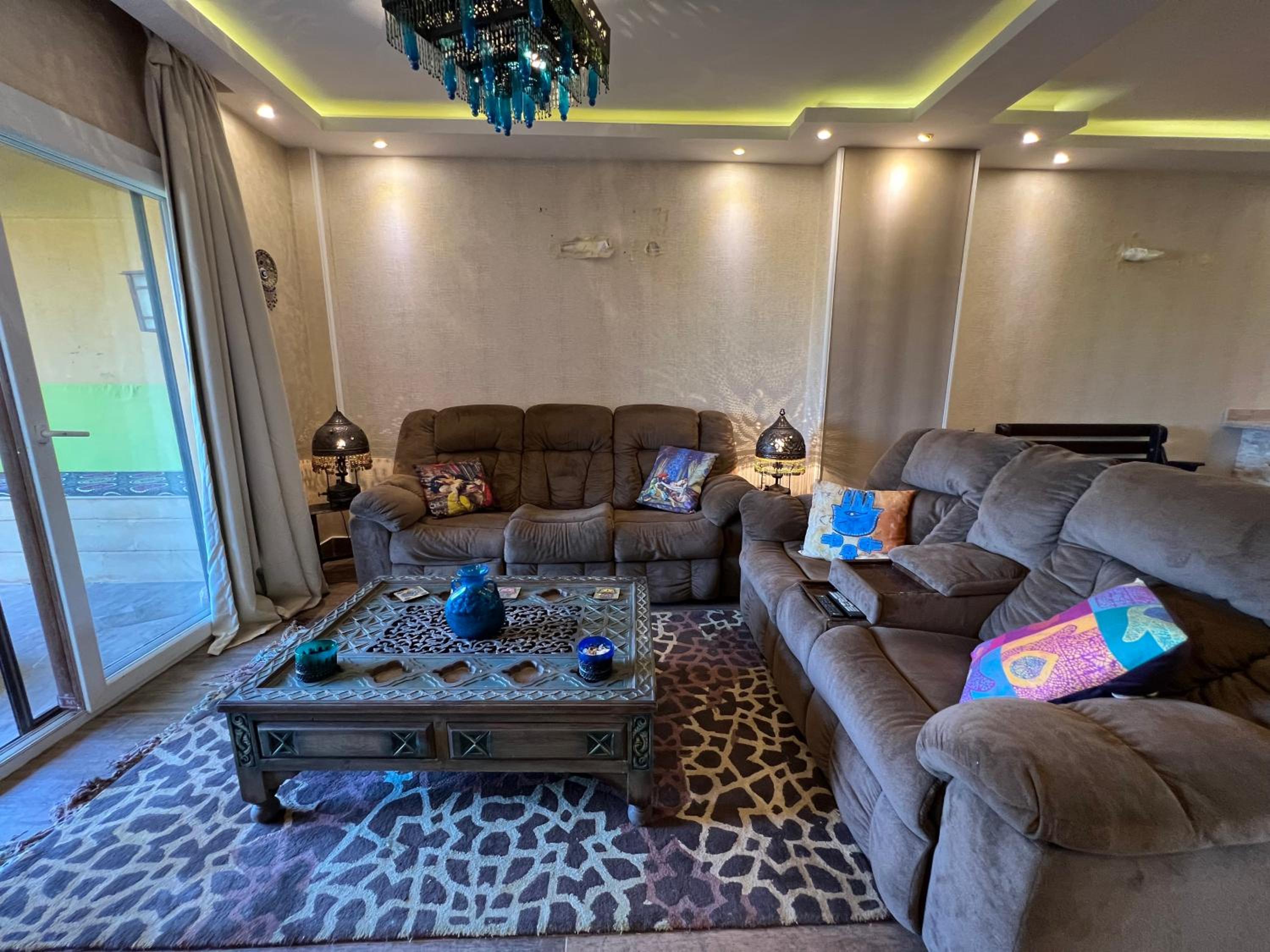 Chalet in Mountain View Sokhna 1 luxurious with garden 3 bedrooms with AC, 2 bathrooms, heated pool, families only