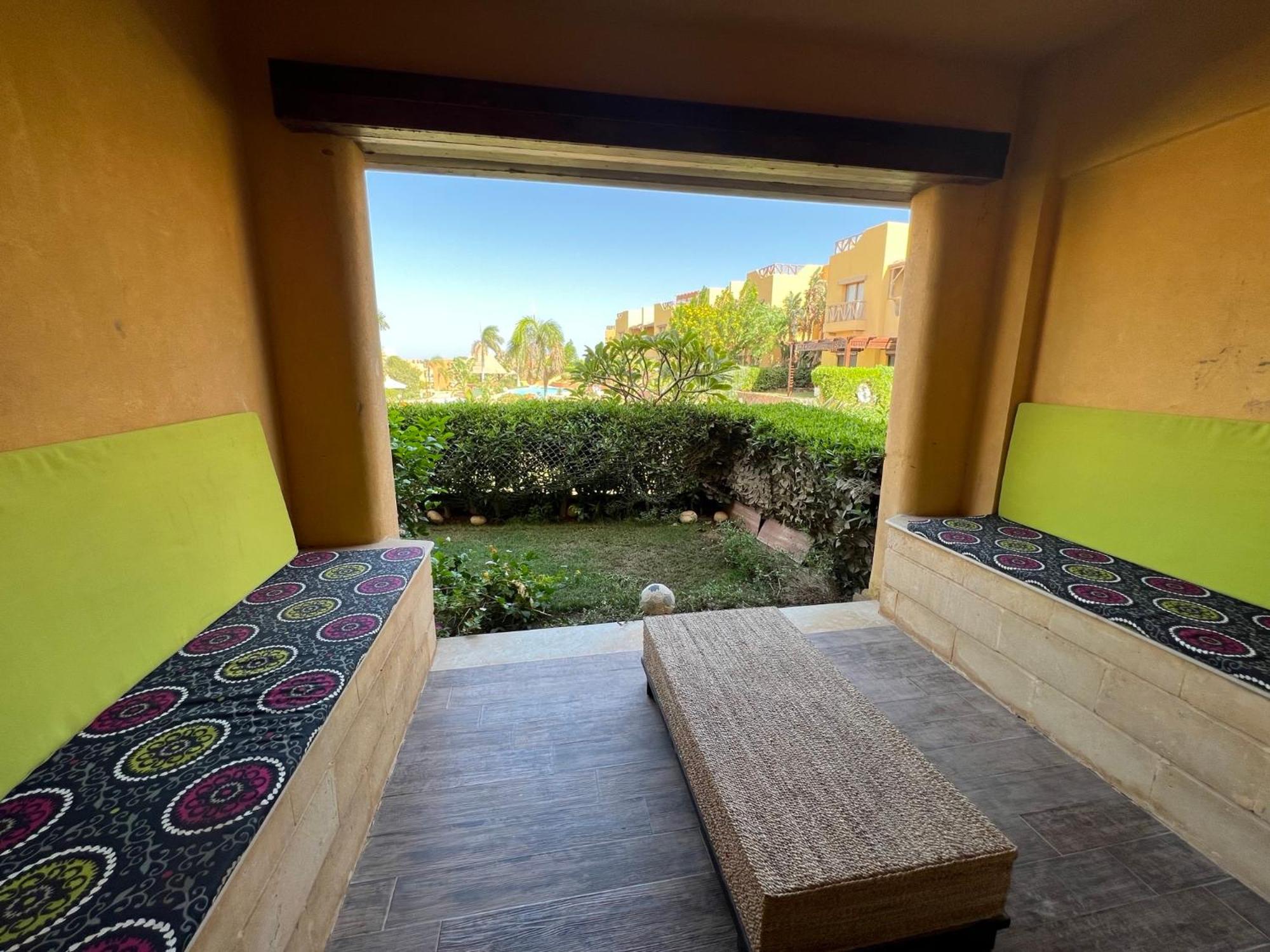 Chalet in Mountain View Sokhna 1 luxurious with garden 3 bedrooms with AC, 2 bathrooms, heated pool, families only