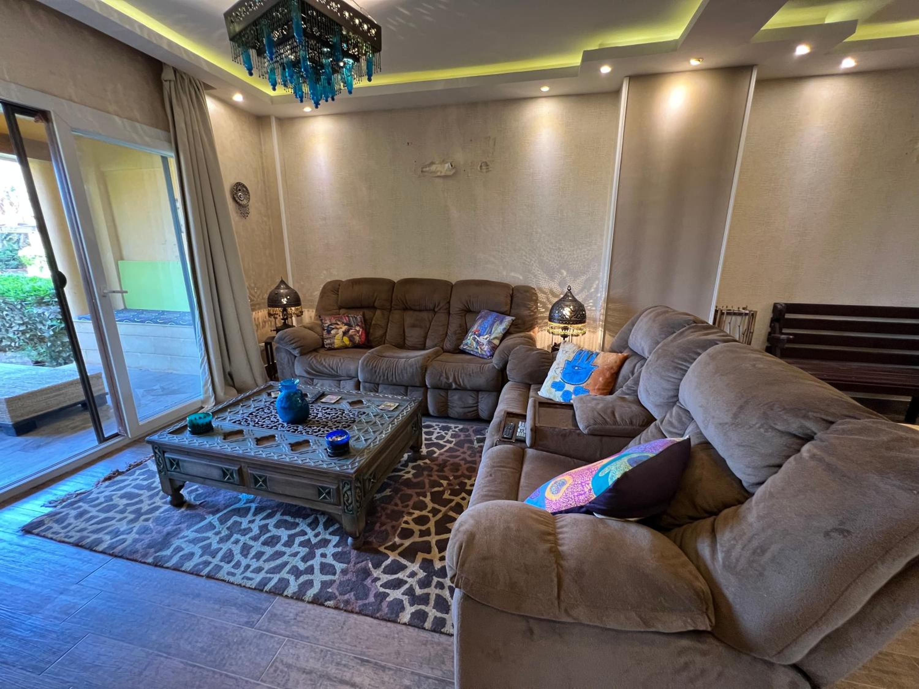Chalet in Mountain View Sokhna 1 luxurious with garden 3 bedrooms with AC, 2 bathrooms, heated pool, families only