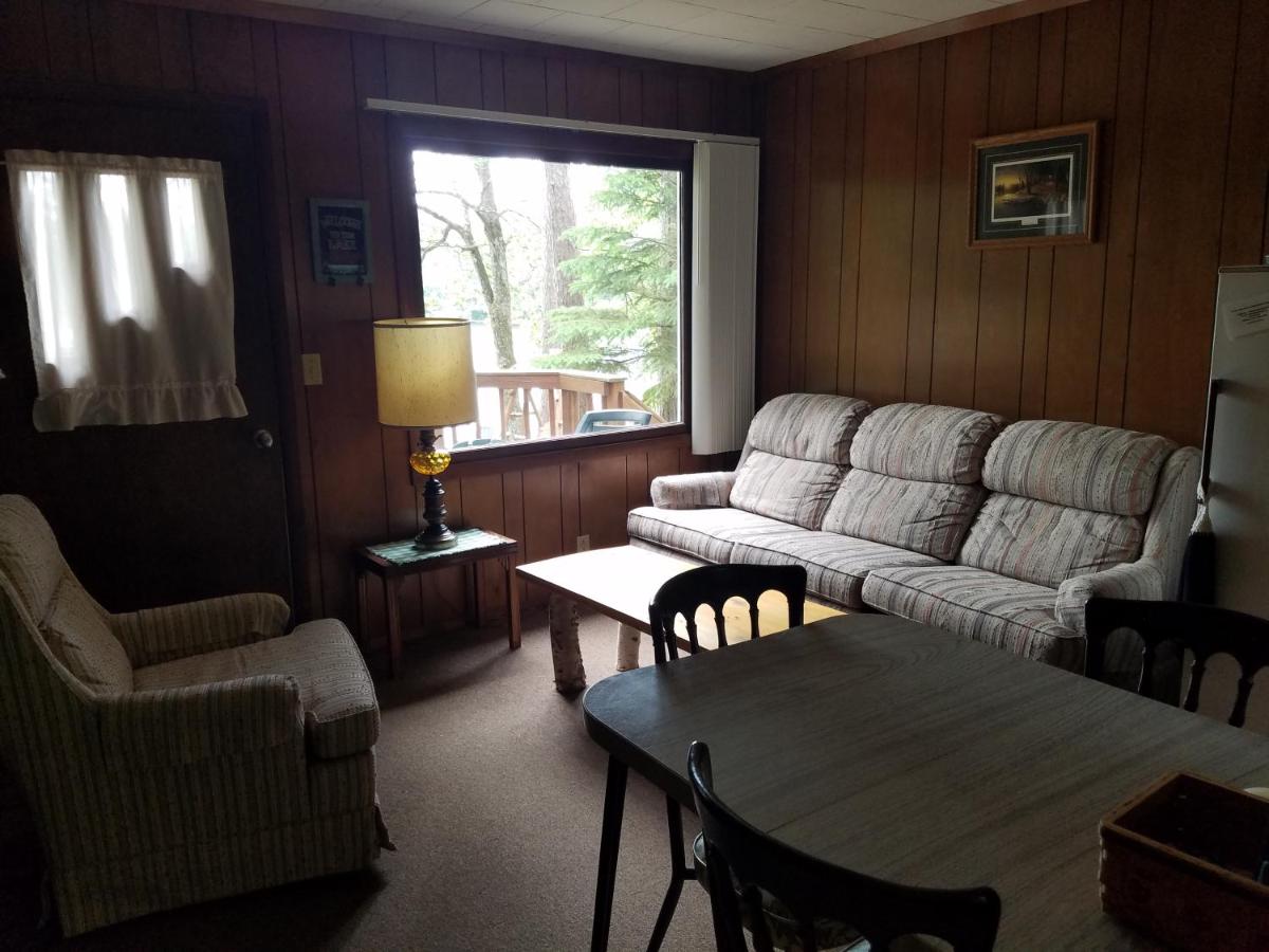 Timberlane Lodge - Blue Gill view 4