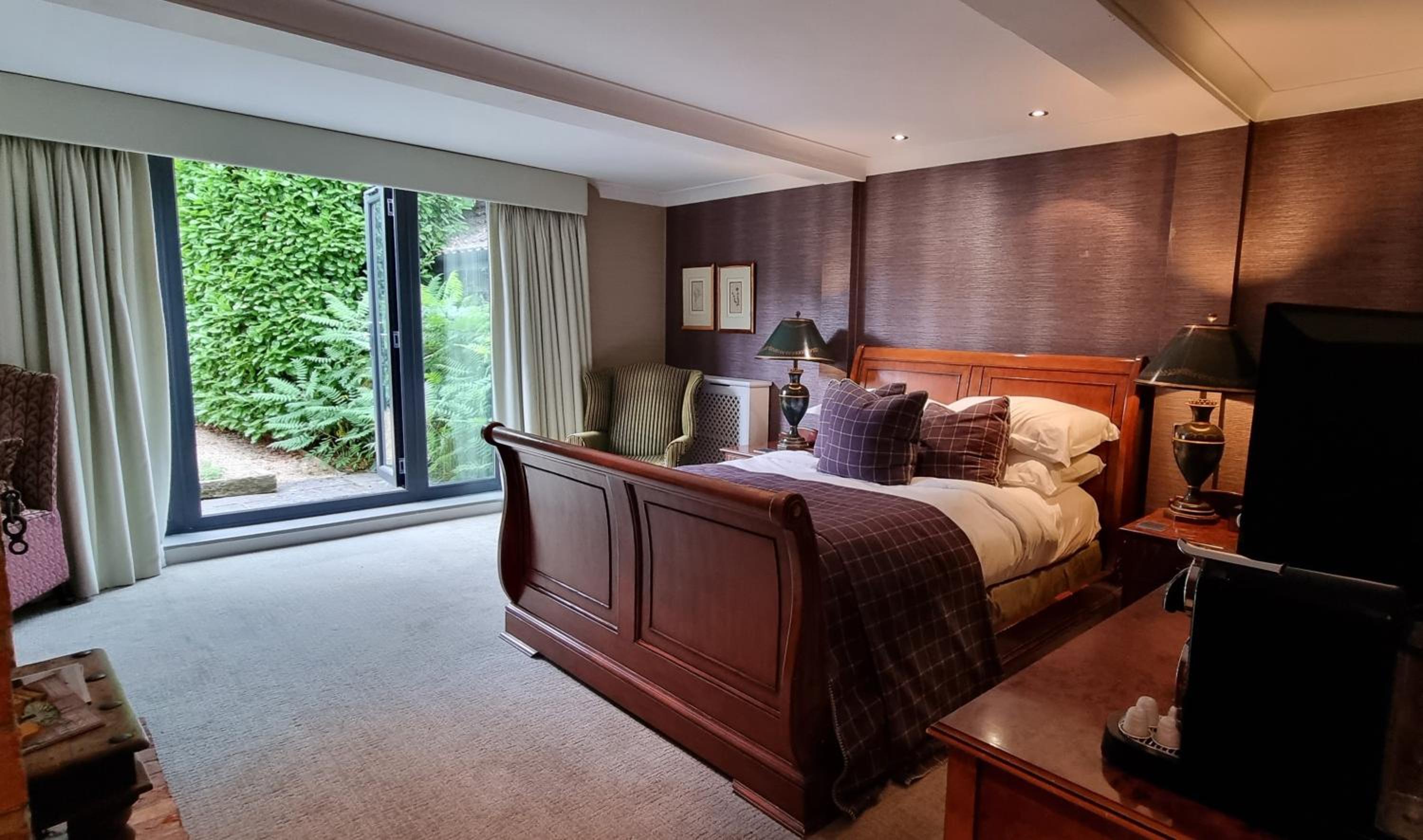 Horley Vacations - Langshott Manor - Luxury Hotel Gatwick - Property Image 137